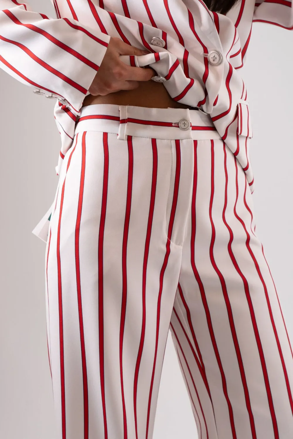 The Walk in Wardrobe Trousers>Alana Red Stripe Trousers In White