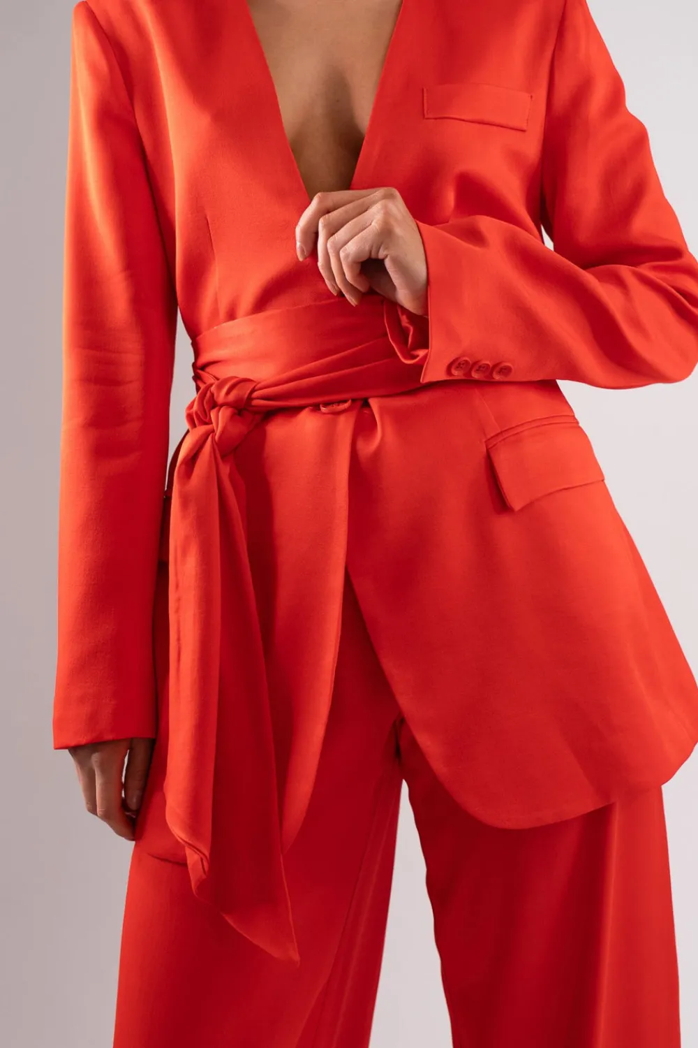 The Walk in Wardrobe Blazers>Alana Satin Blazer In Red