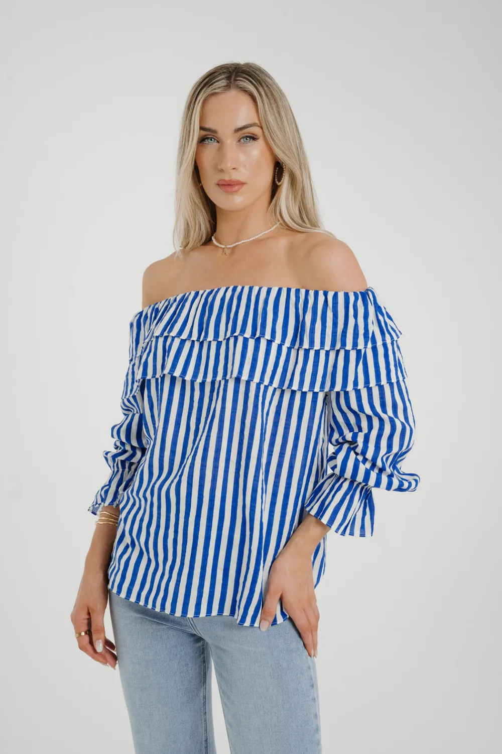 The Walk in Wardrobe Tops><noscript><img width=