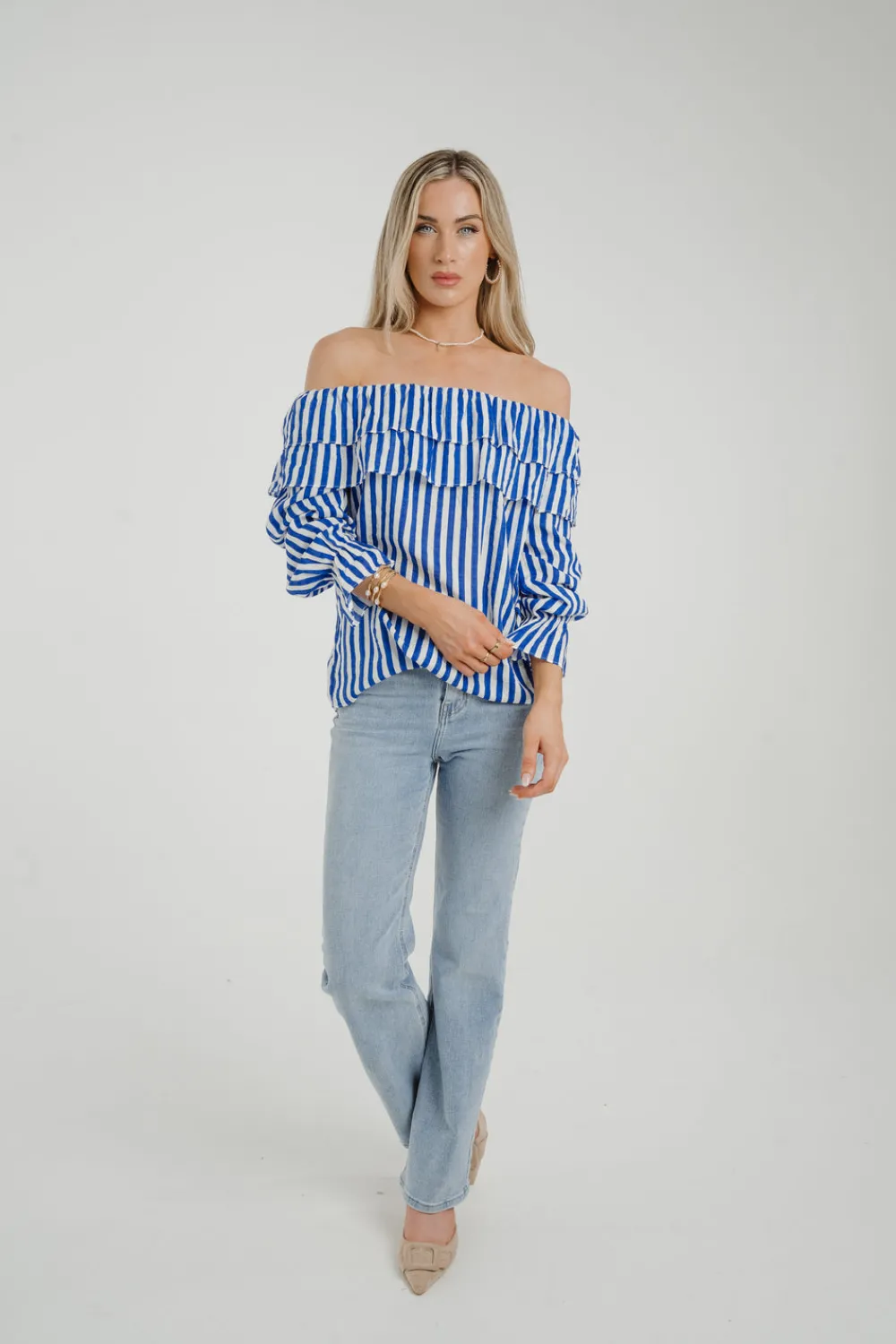 The Walk in Wardrobe Tops><noscript><img width=