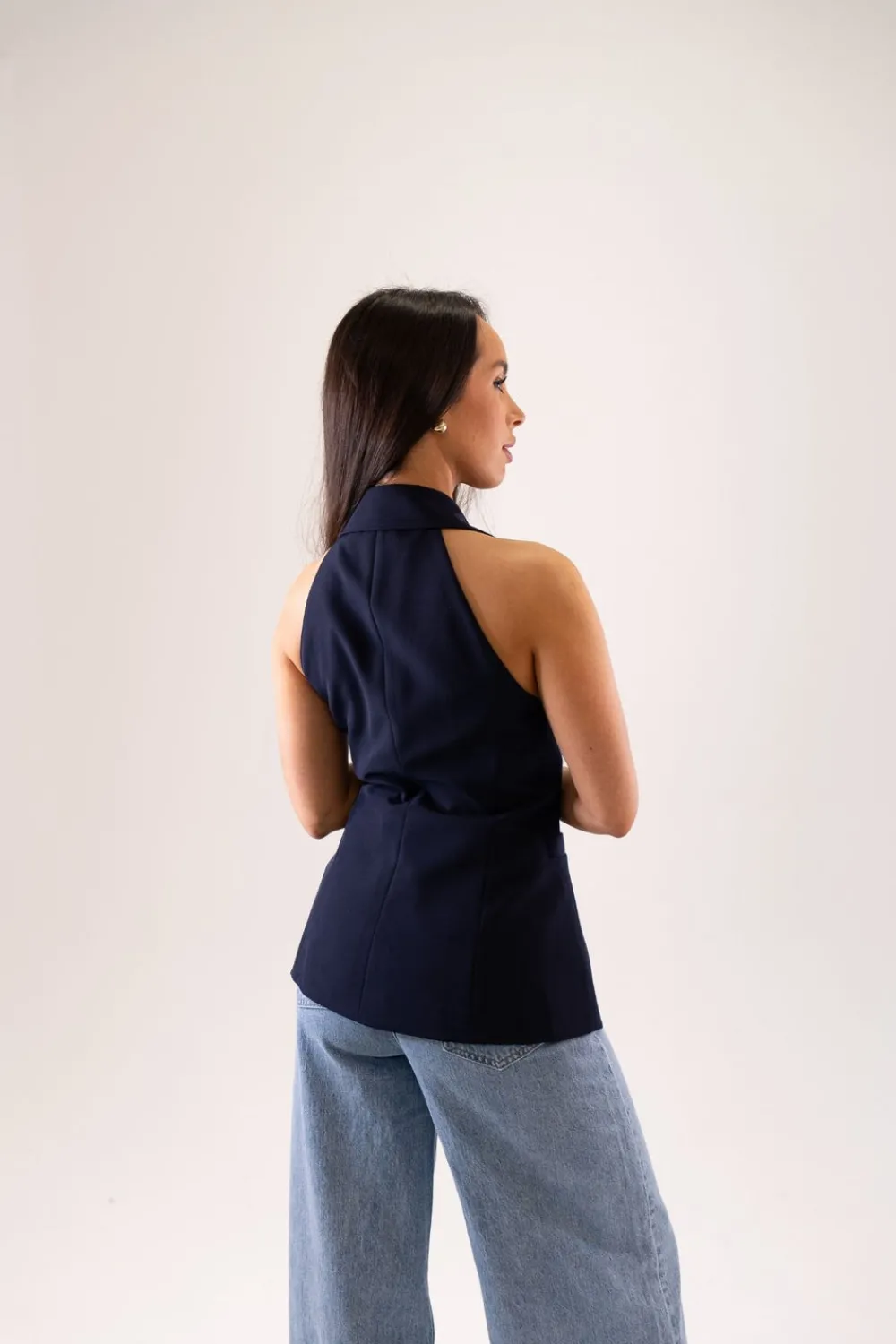 The Walk in Wardrobe Tops><noscript><img width=