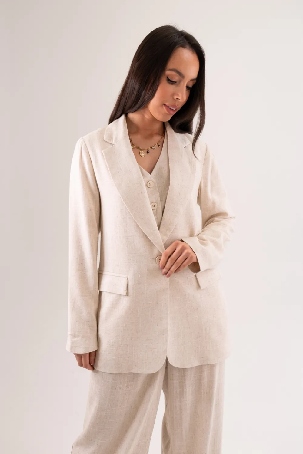 The Walk in Wardrobe Blazers>Becca Linen Mix Blazer In Neutral