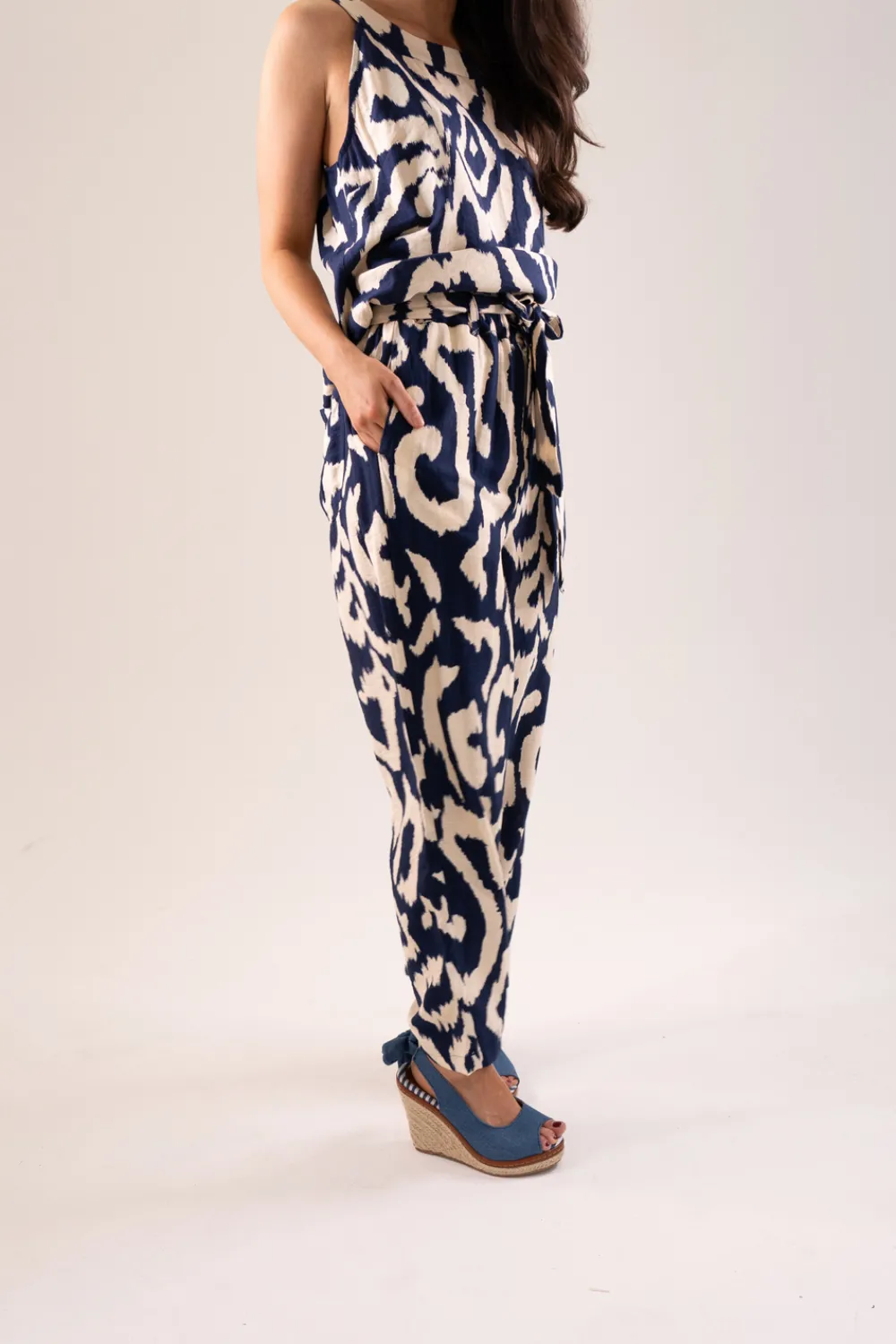 The Walk in Wardrobe Trousers>Becca Printed Paper Bag Trousers In Navy Mix