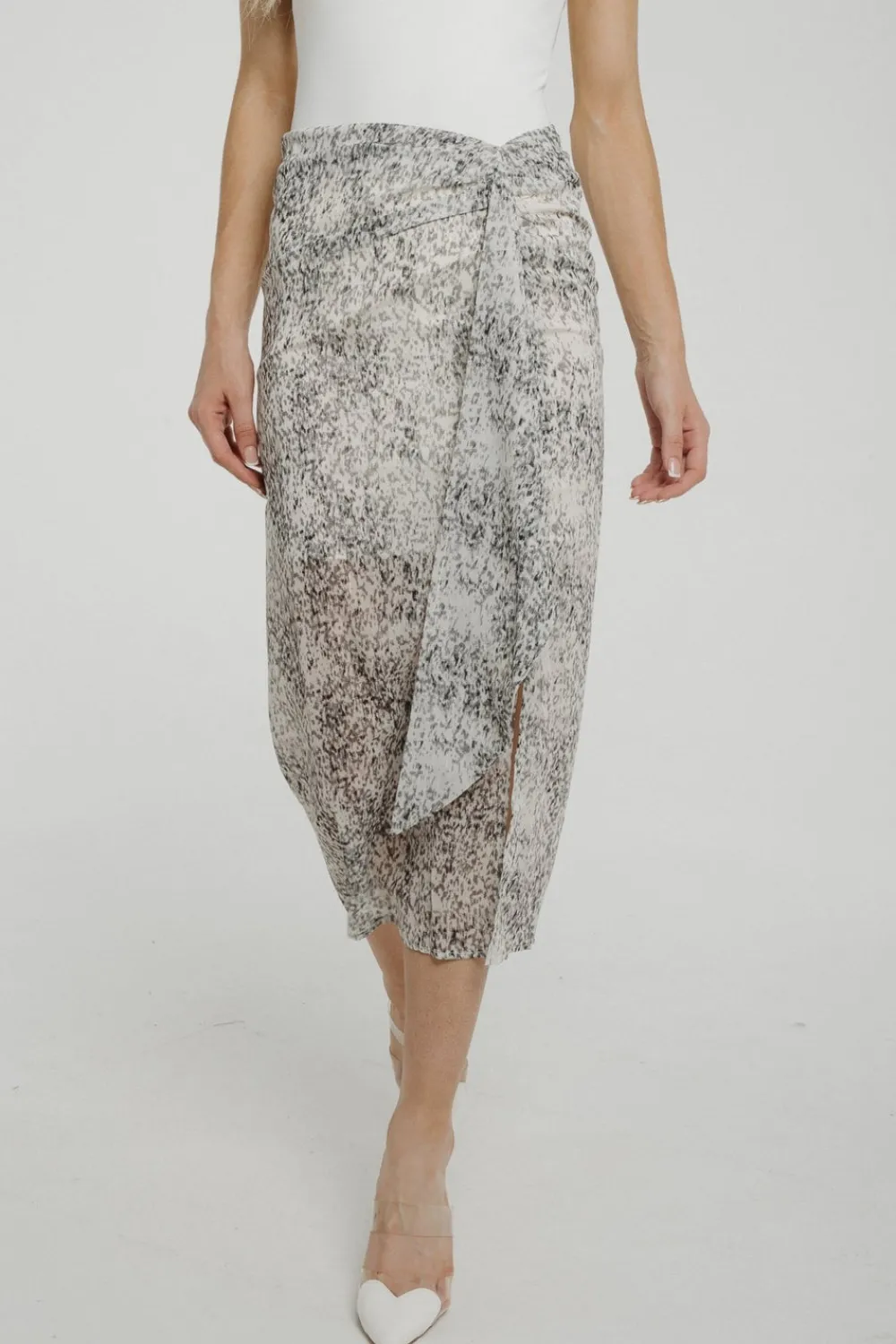 The Walk in Wardrobe Skirts & Skorts>Becca Ruffle Detail Slip Skirt In Cream Mix