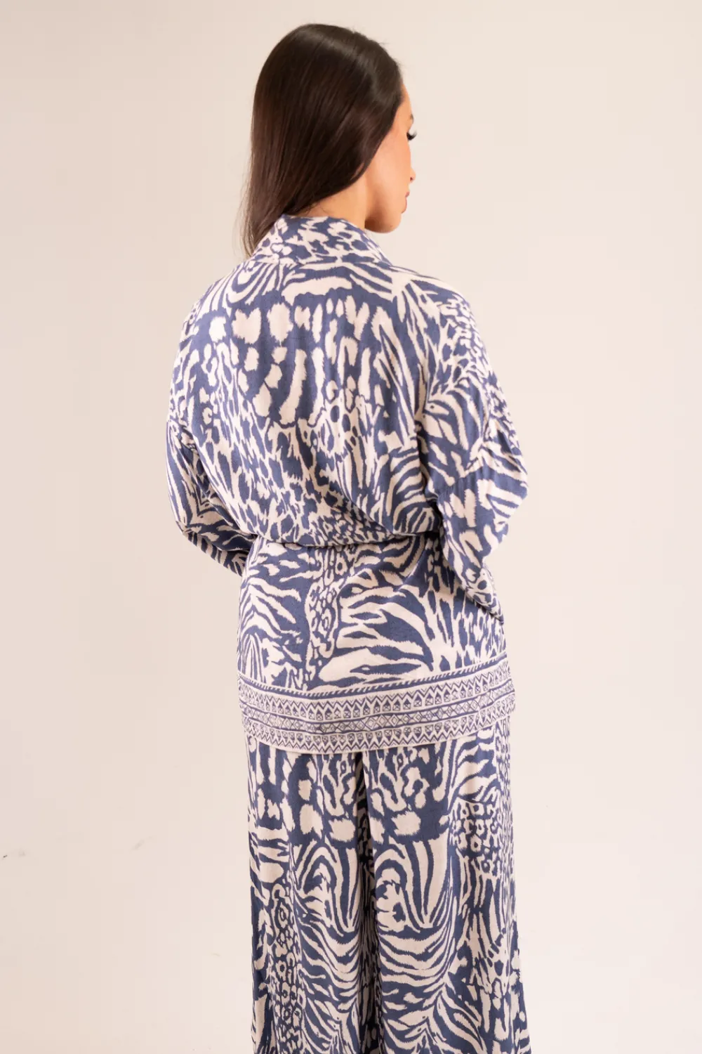The Walk in Wardrobe Shirts>Becca Zebra Print Kimono In Blue