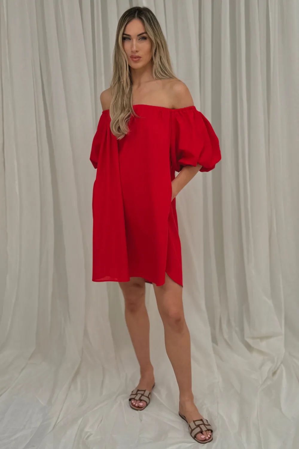 The Walk in Wardrobe Mini Dresses>Caitlyn Puff Sleeve Bardot Dress In Red