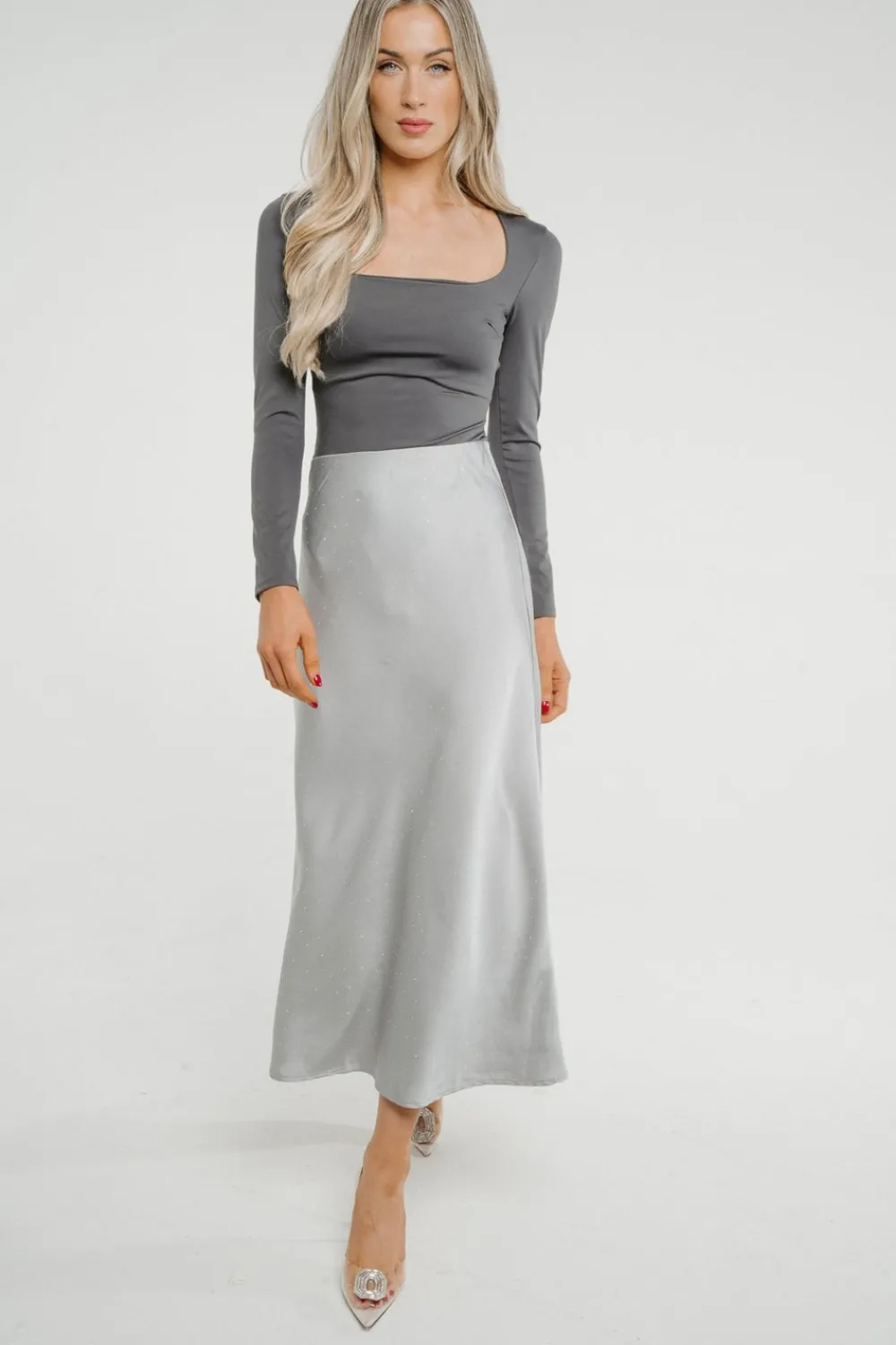 The Walk in Wardrobe Tops><noscript><img width=