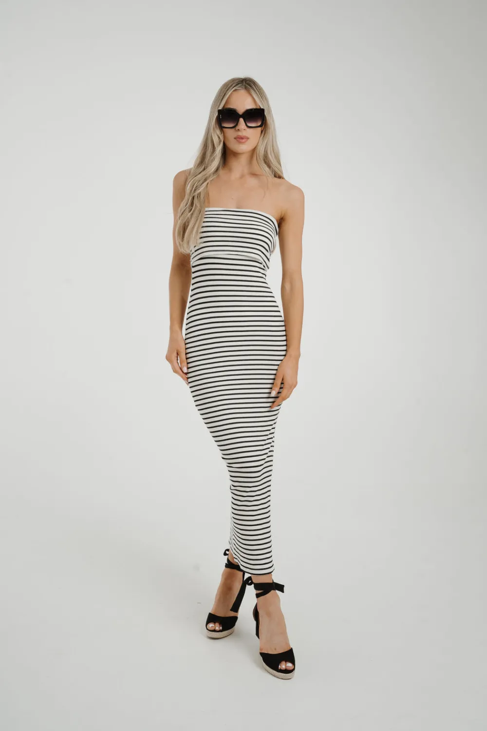 The Walk in Wardrobe Midi Dresses><noscript><img width=