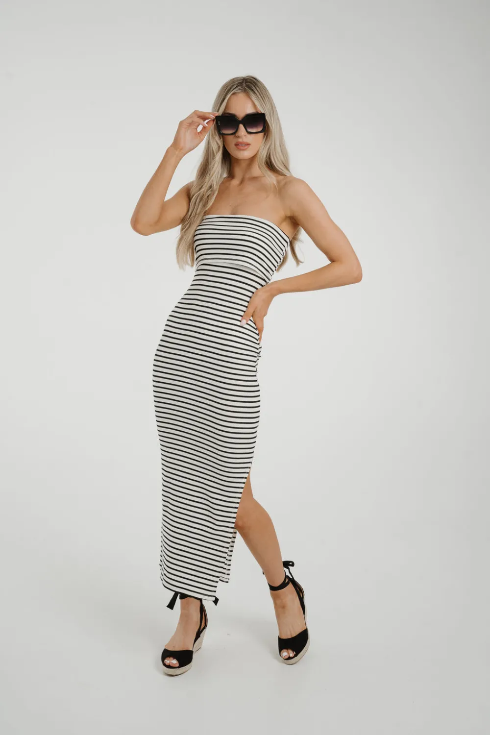 The Walk in Wardrobe Midi Dresses><noscript><img width=