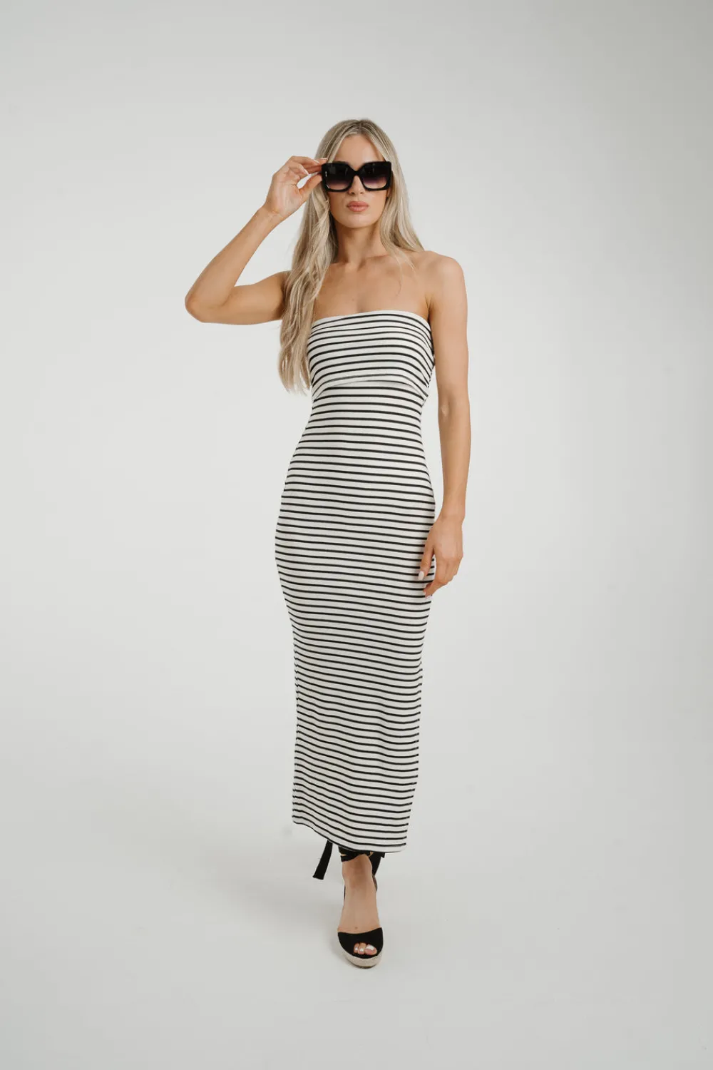 The Walk in Wardrobe Midi Dresses><noscript><img width=