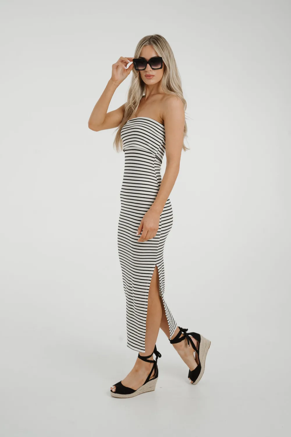 The Walk in Wardrobe Midi Dresses><noscript><img width=