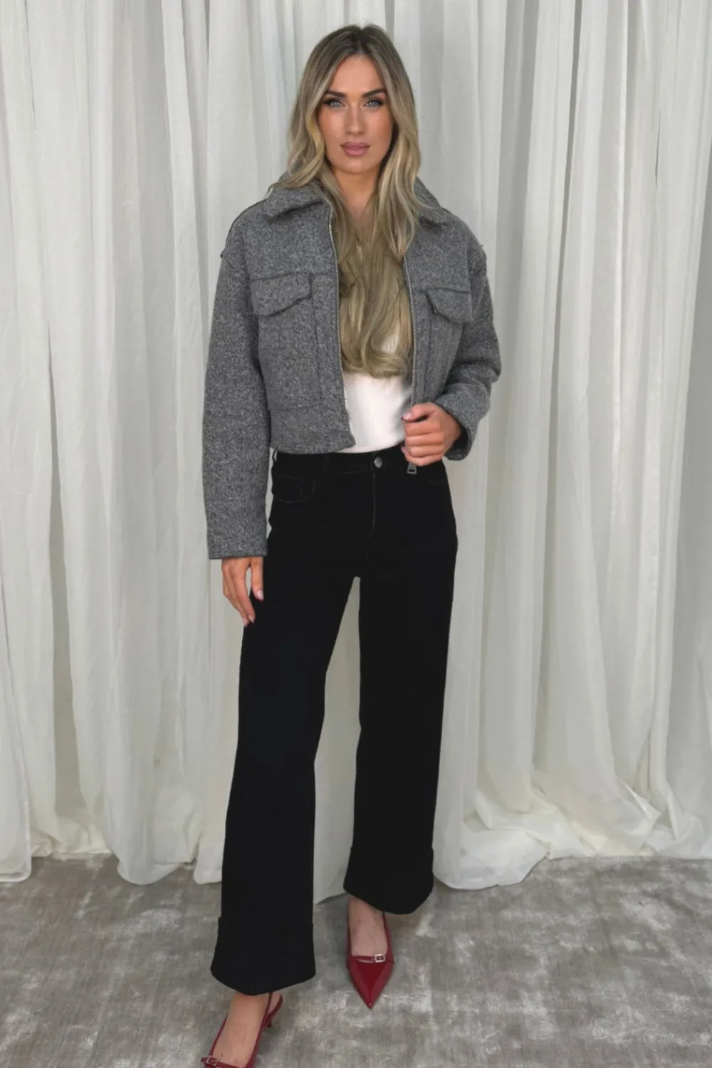 The Walk in Wardrobe Coats & Jackets>Caitlyn Textured Bomber Jacket In Grey