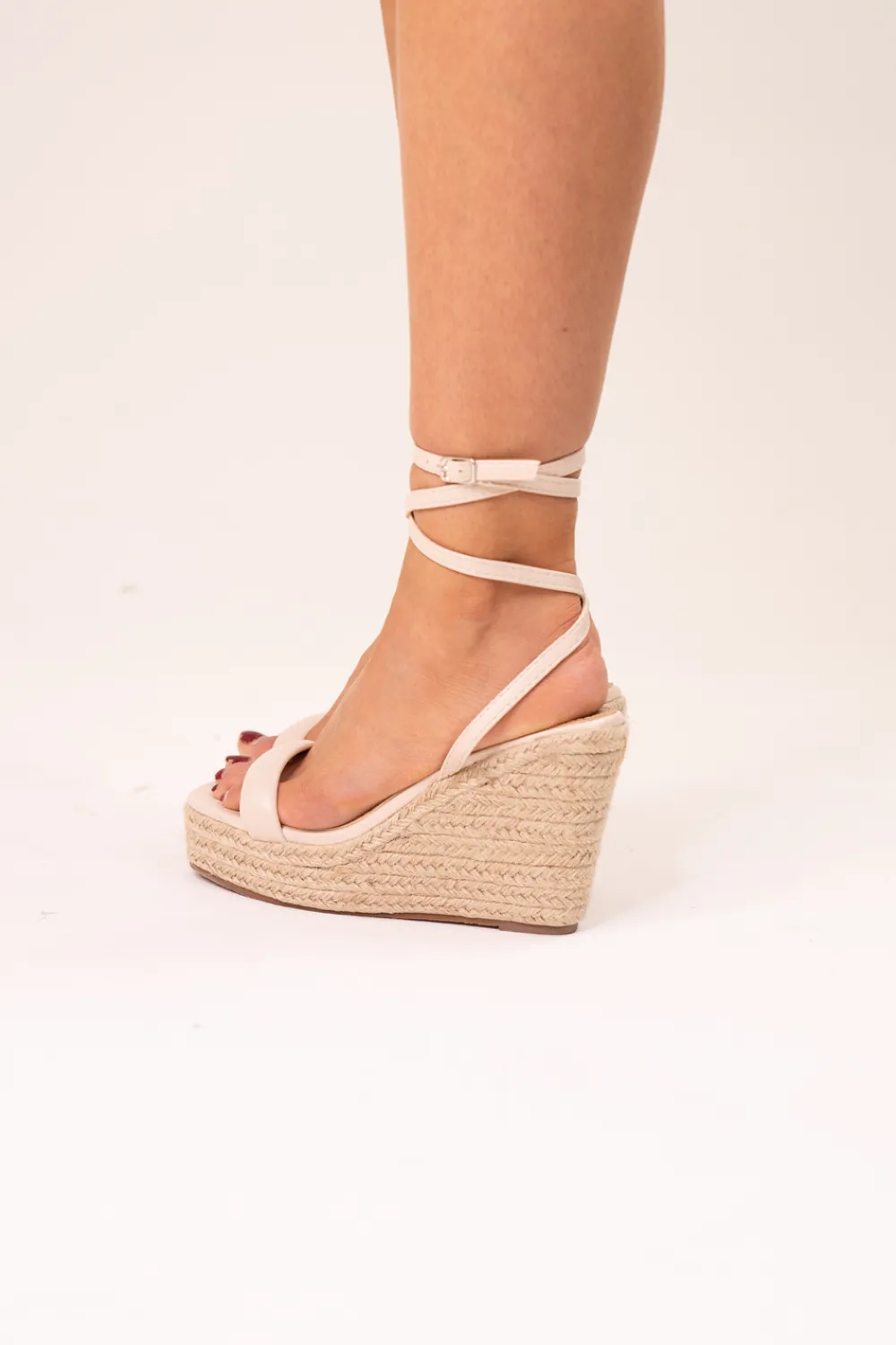 The Walk in Wardrobe Heels><noscript><img width=