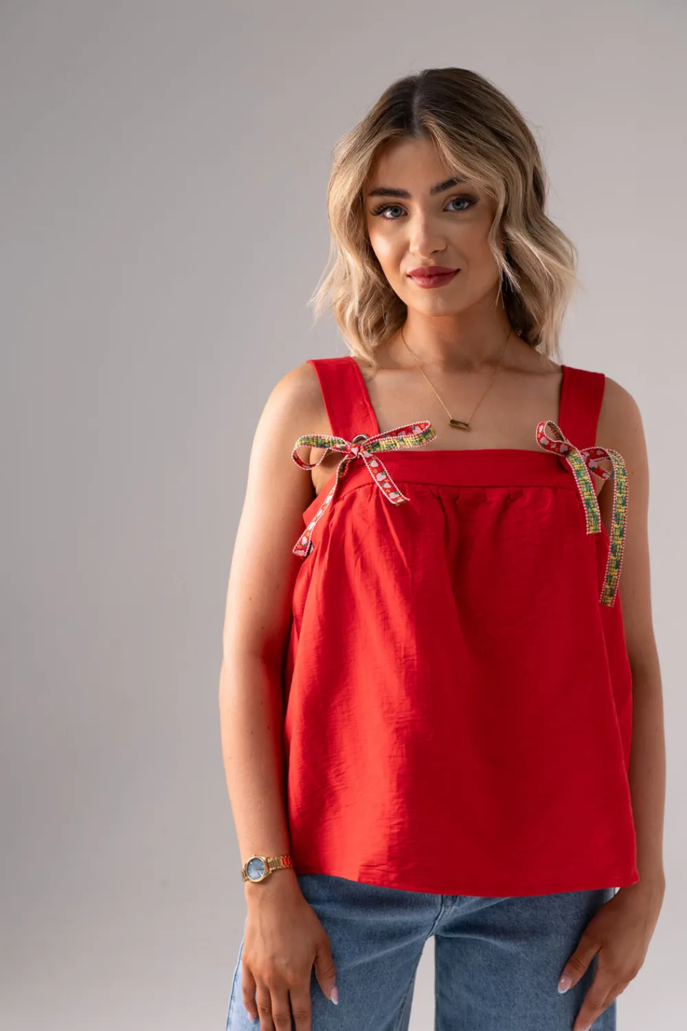 The Walk in Wardrobe Tops>Connie Bow Detail Top In Red