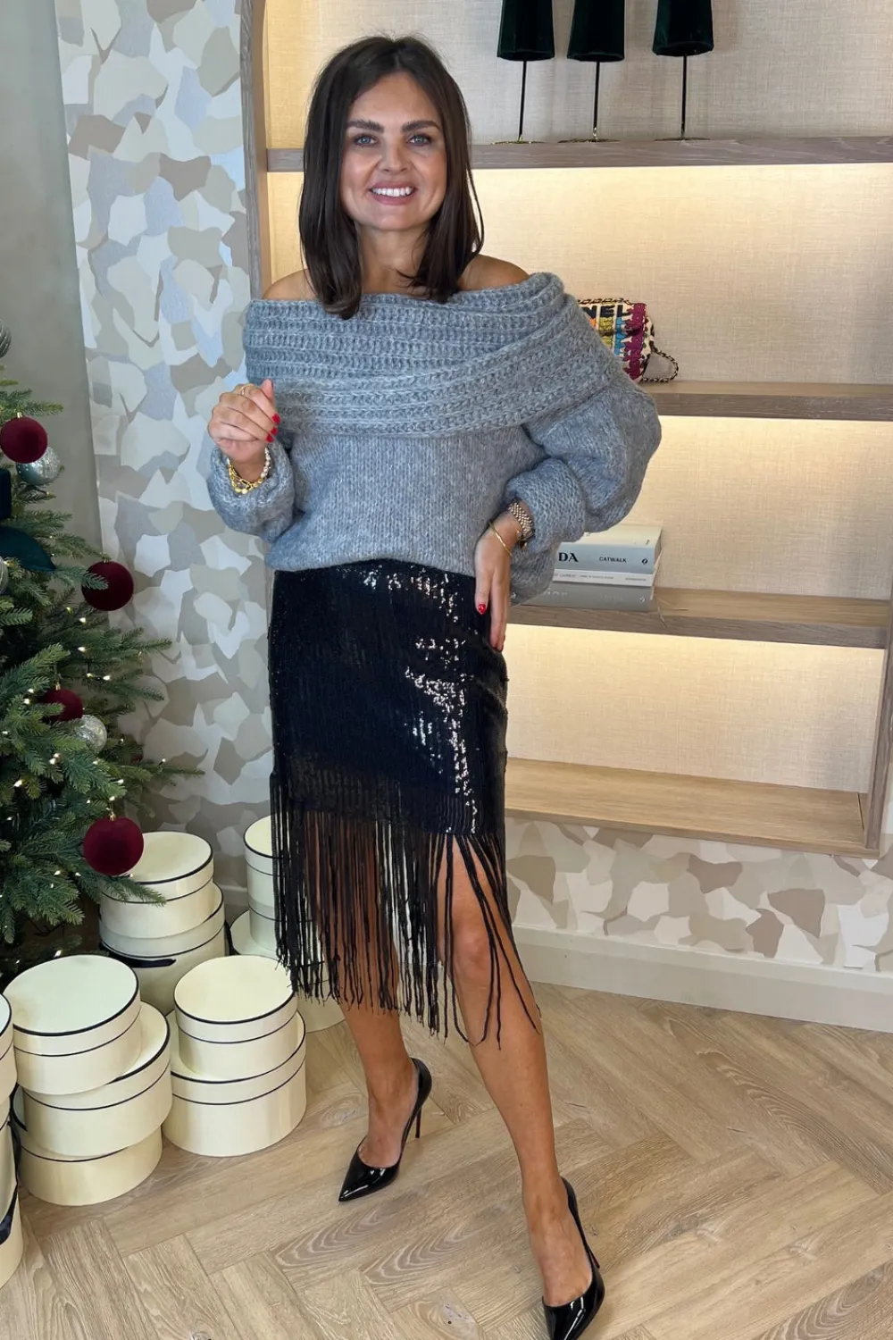 The Walk in Wardrobe Skirts & Skorts>Eliza Sequin Skirt In Black