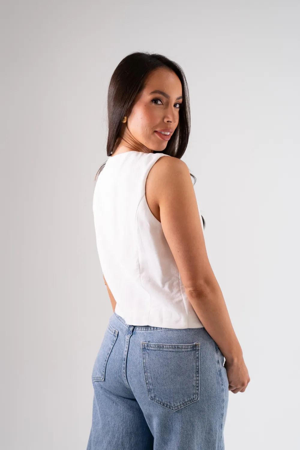 The Walk in Wardrobe Tops><noscript><img width=