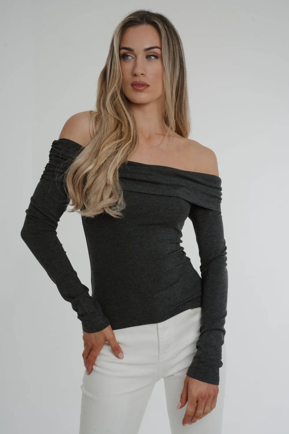 The Walk in Wardrobe Tops>Elsa Bardot Top In Grey