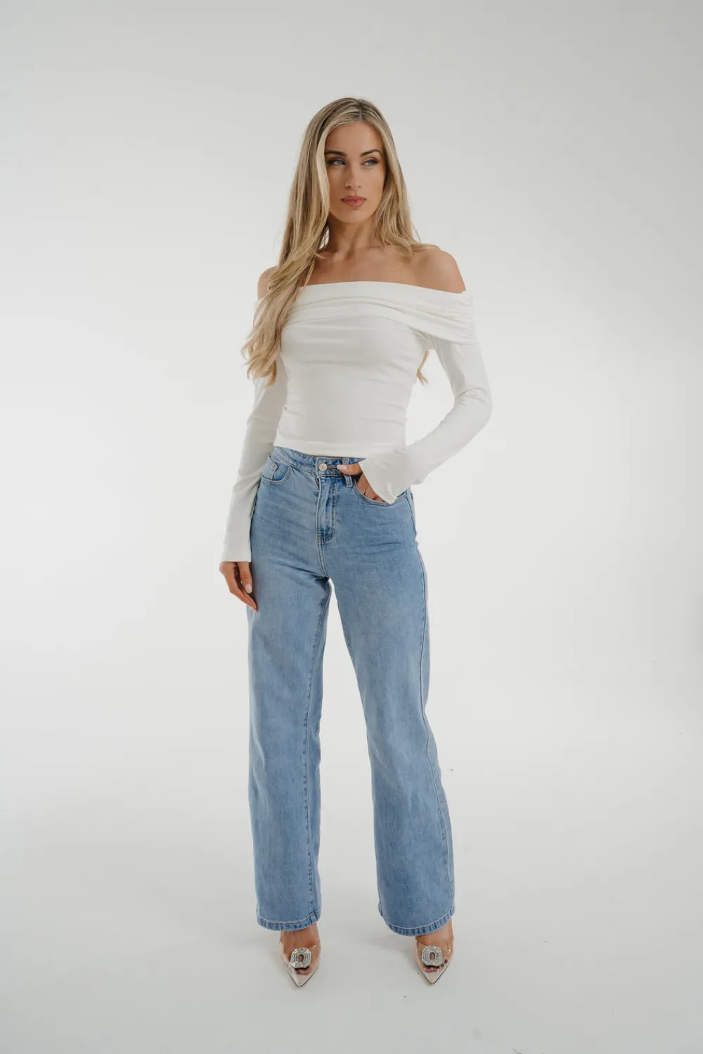 The Walk in Wardrobe Tops><noscript><img width=