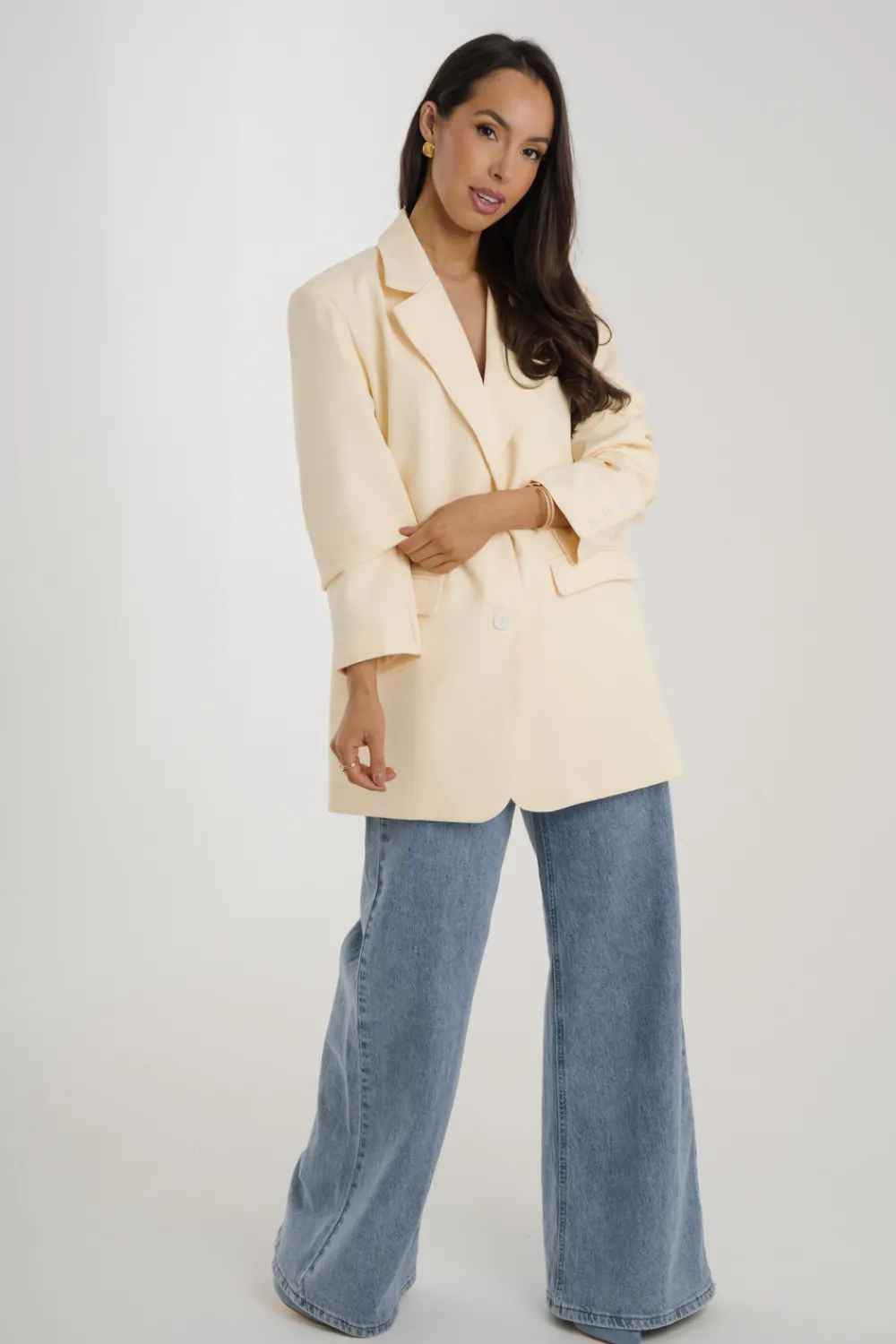 The Walk in Wardrobe Blazers>Elsa Button Back Blazer In Lemon