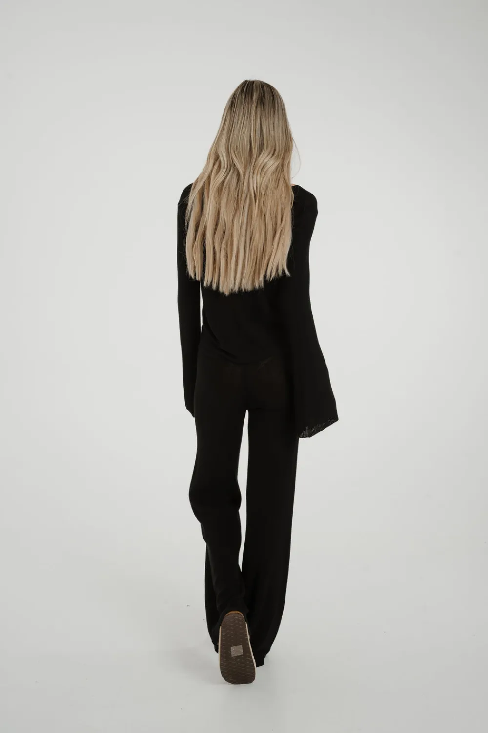 The Walk in Wardrobe Knitwear|Trousers><noscript><img width=