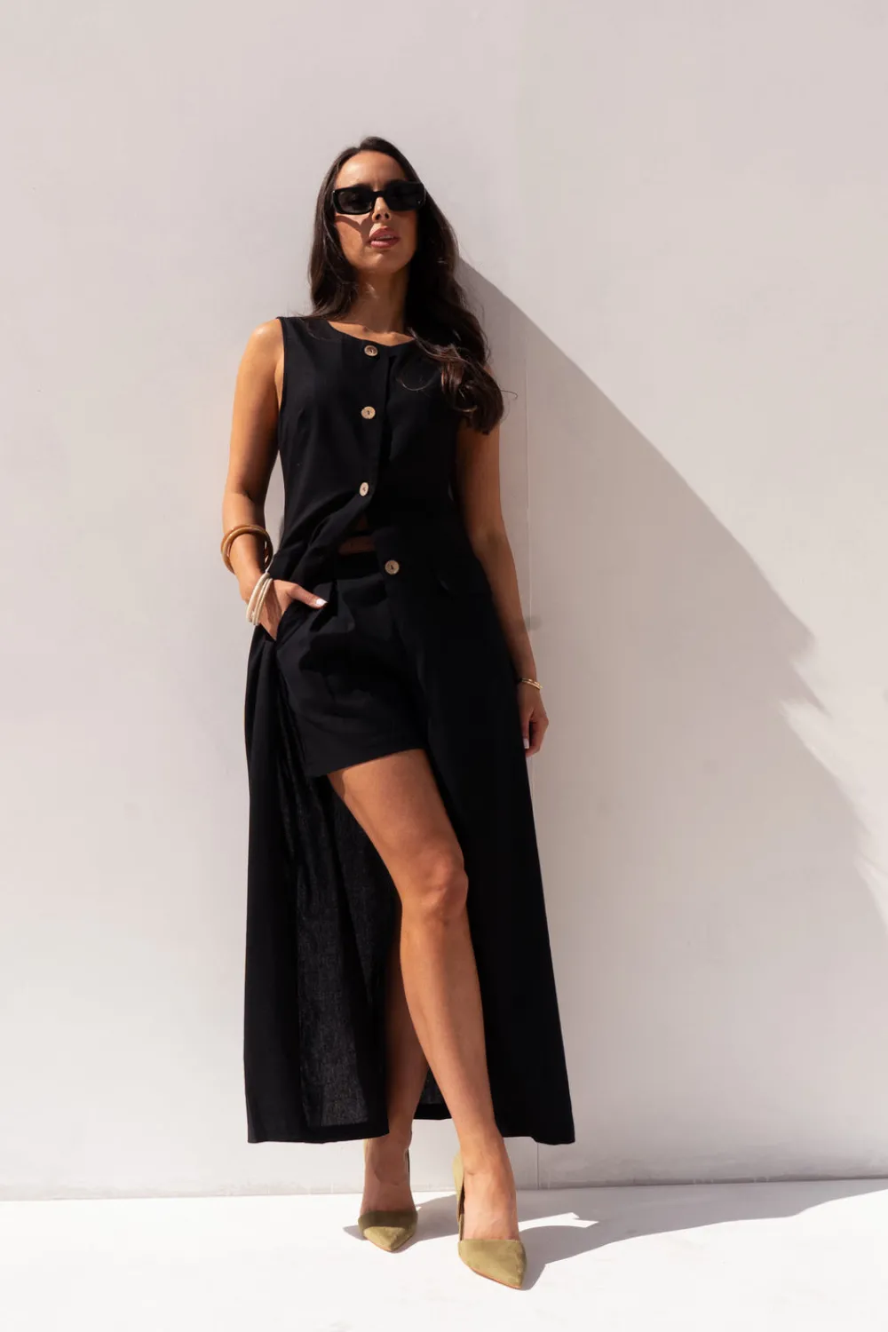 The Walk in Wardrobe Tops><noscript><img width=