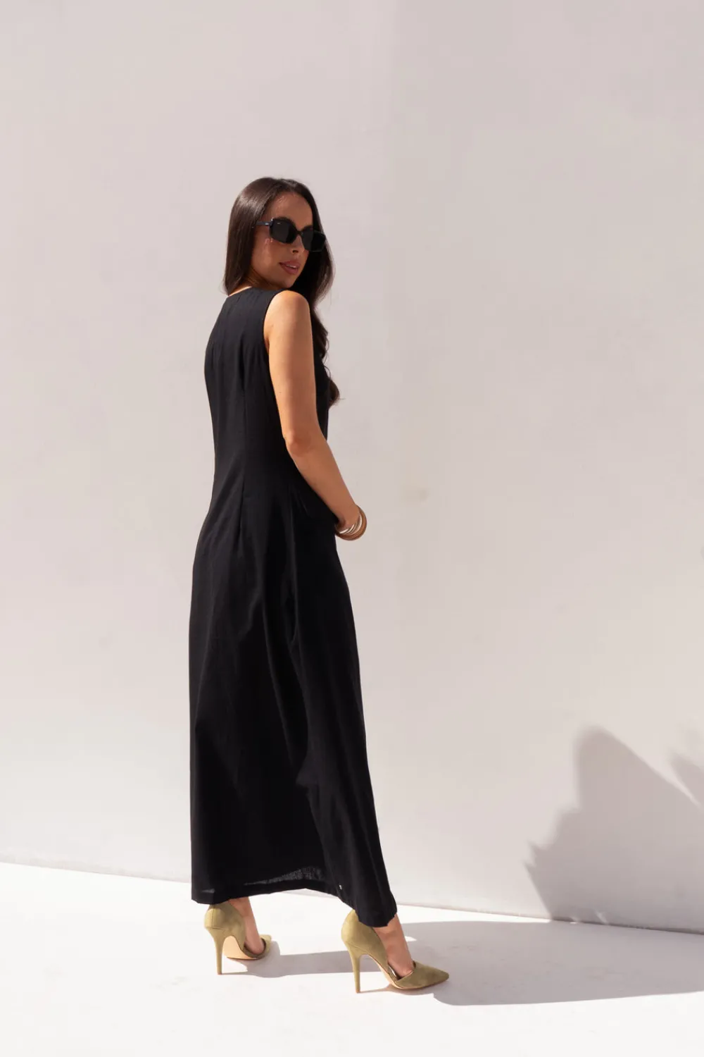 The Walk in Wardrobe Tops><noscript><img width=