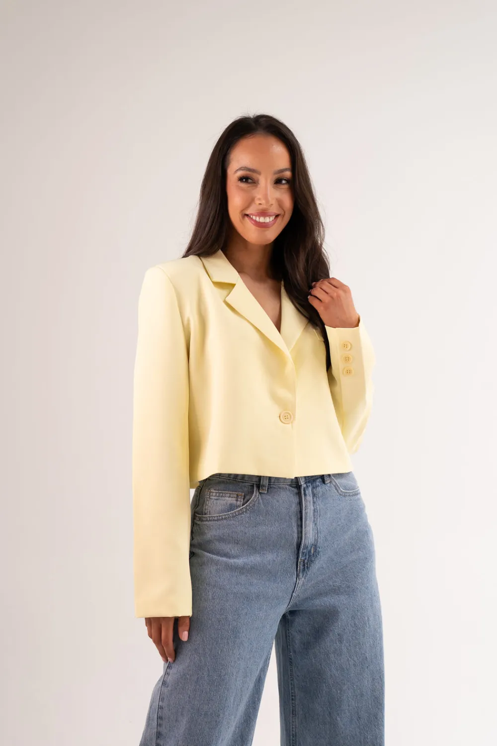 The Walk in Wardrobe Blazers>Erica Cropped Blazer In Lemon