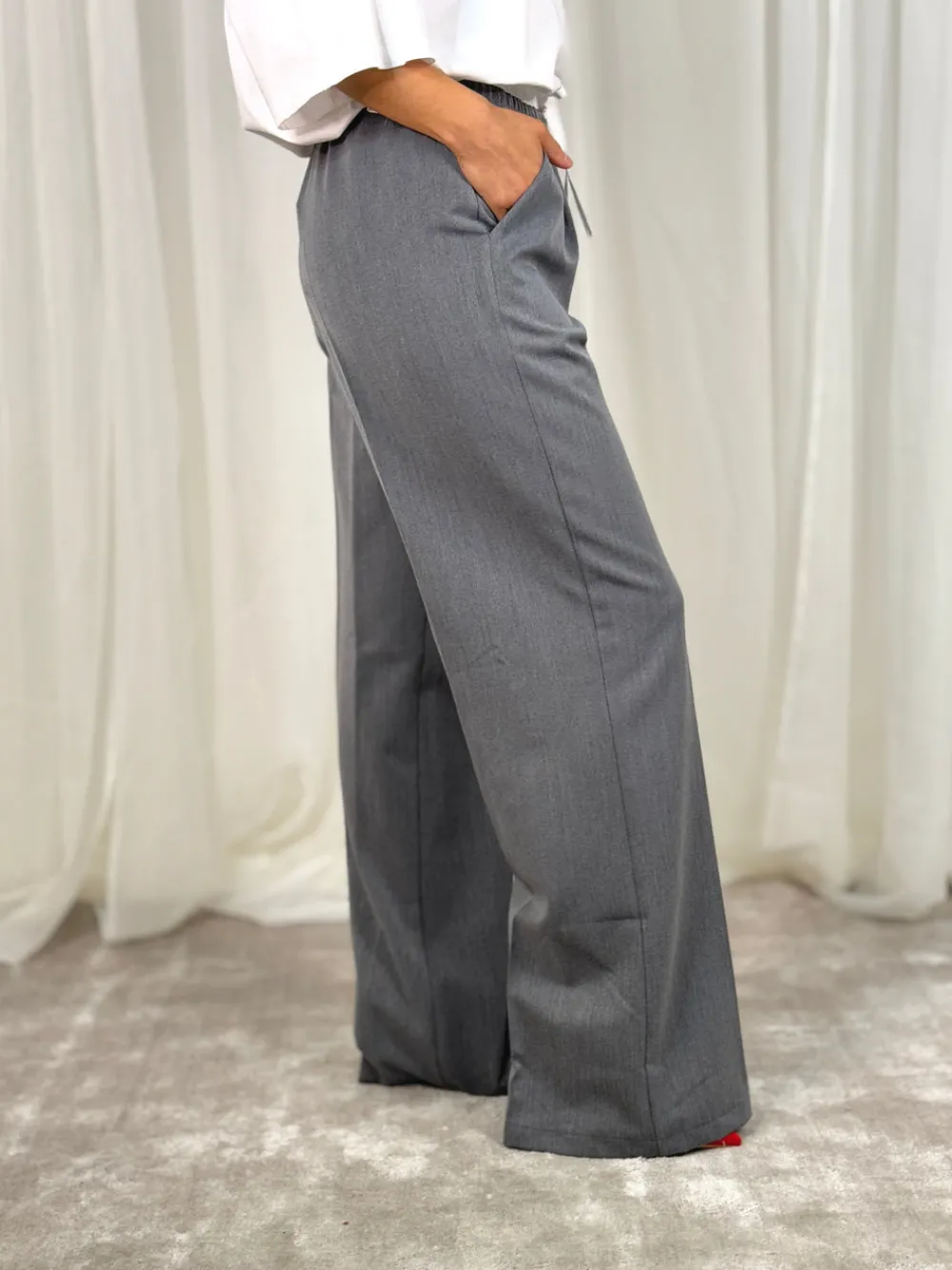 The Walk in Wardrobe Trousers><noscript><img width=