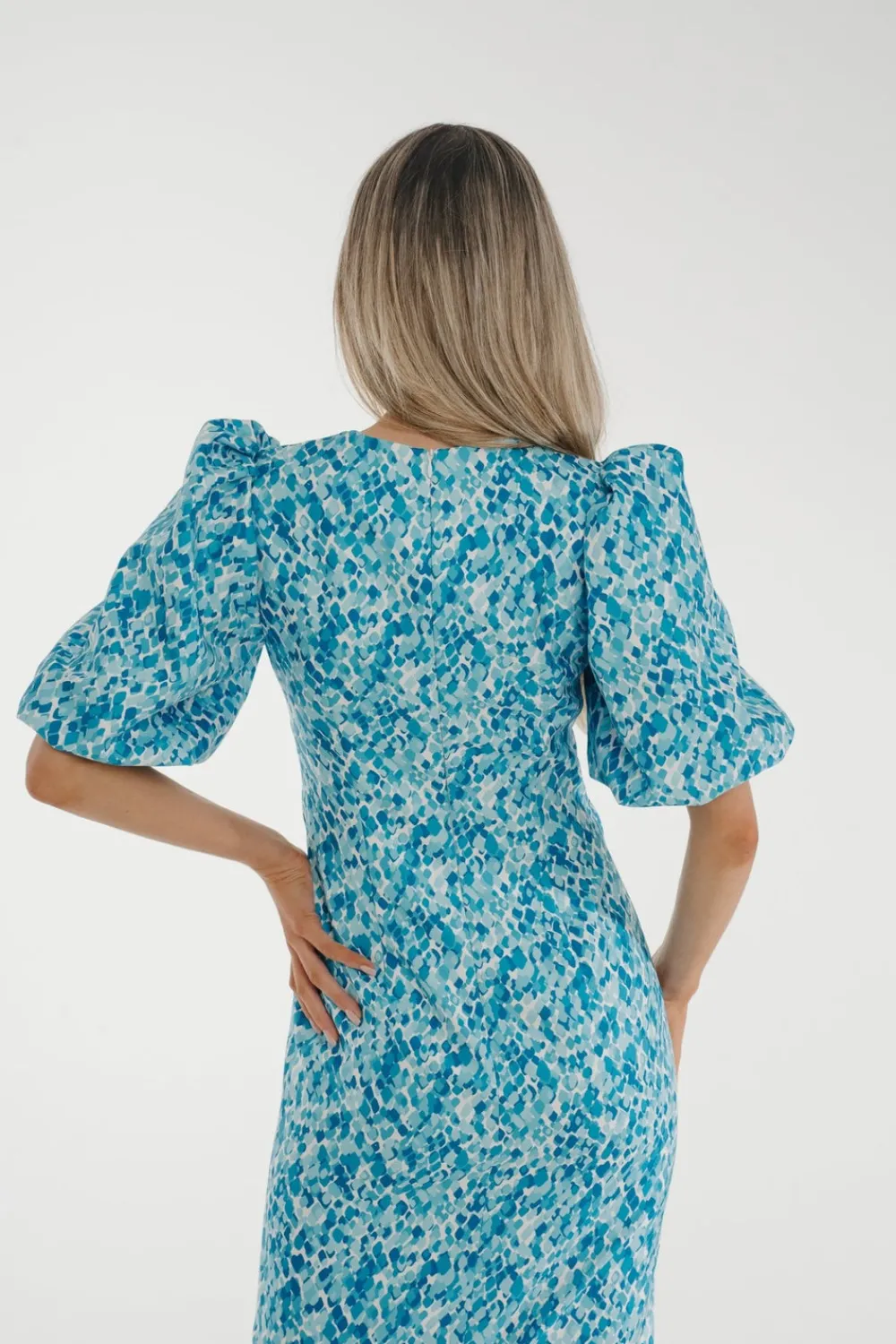 The Walk in Wardrobe Midi Dresses><noscript><img width=