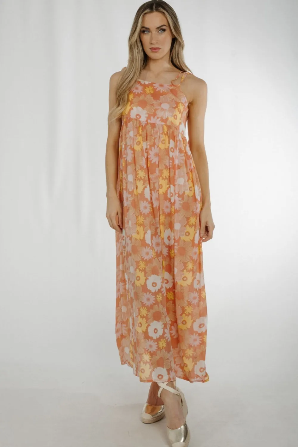 The Walk in Wardrobe Maxi Dresses>Frankie Tie Shoulder Maxi Dress In Peach