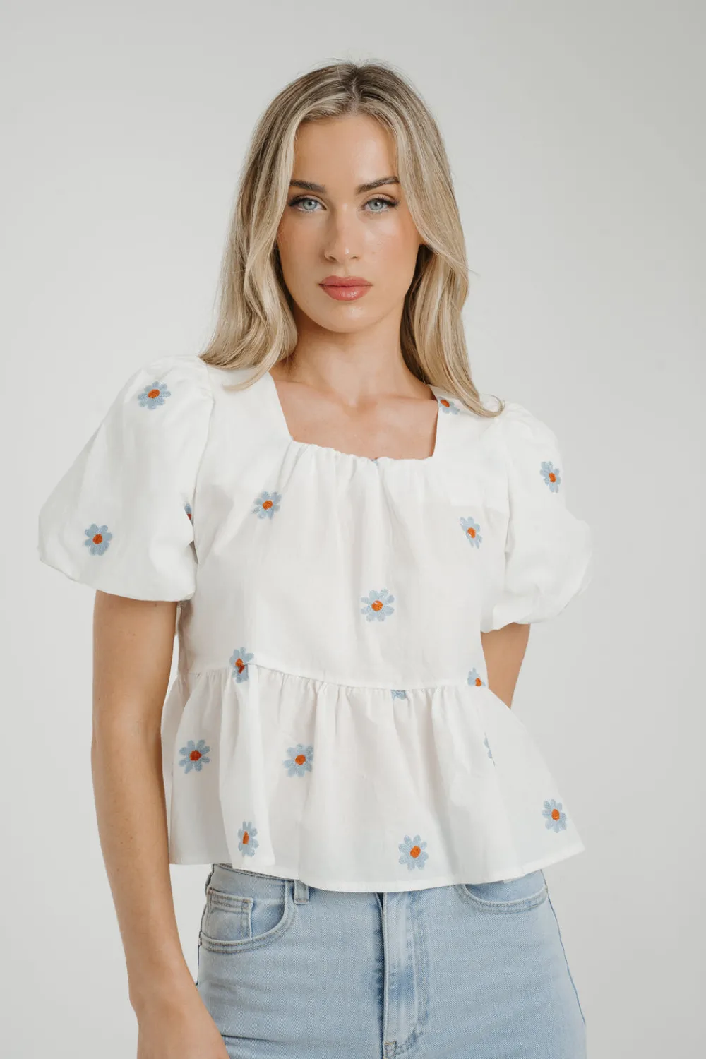 The Walk in Wardrobe Tops>Holly Blue Floral Top In White