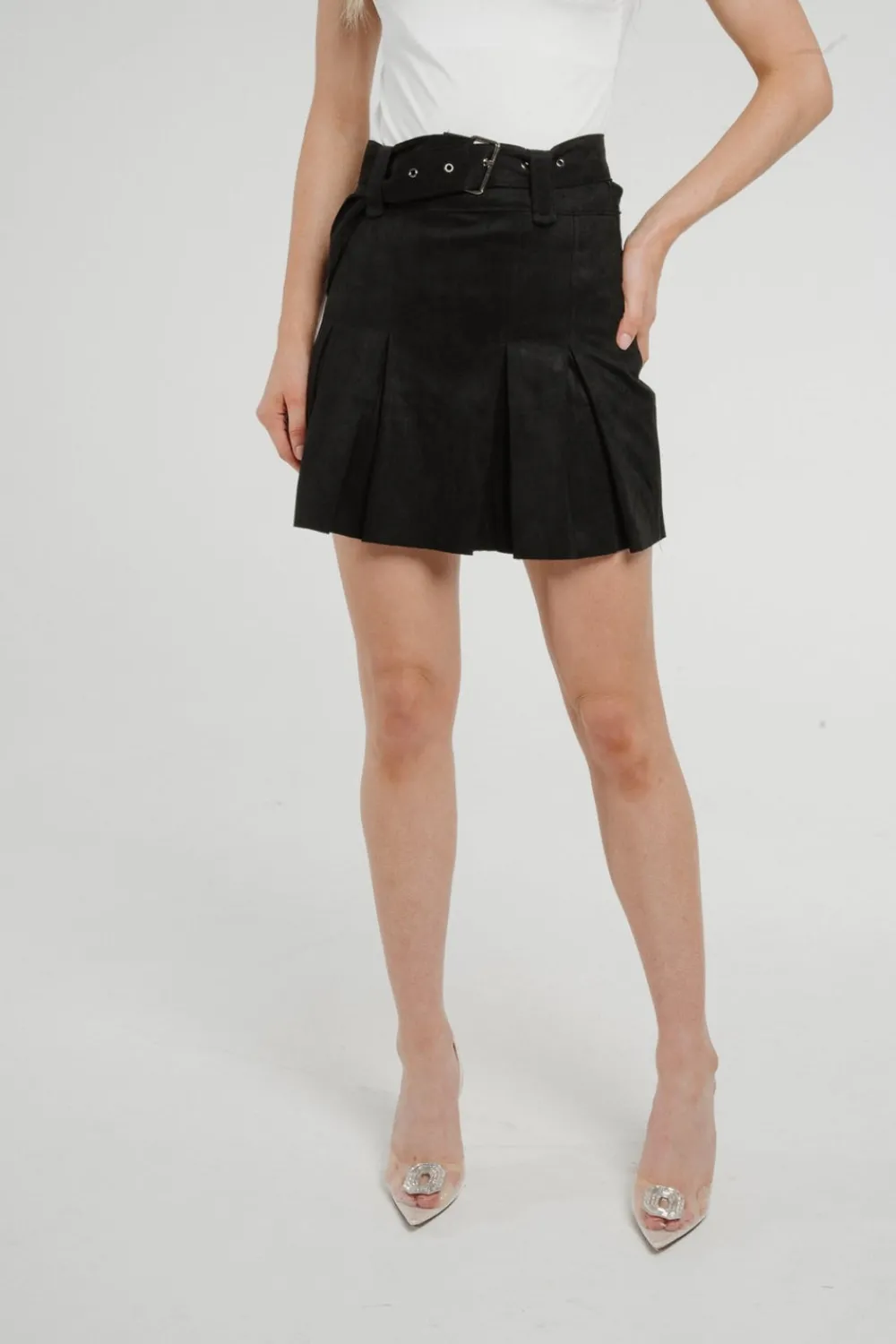 The Walk in Wardrobe Skirts & Skorts>Holly Faux Suede Mini Skirt In Black