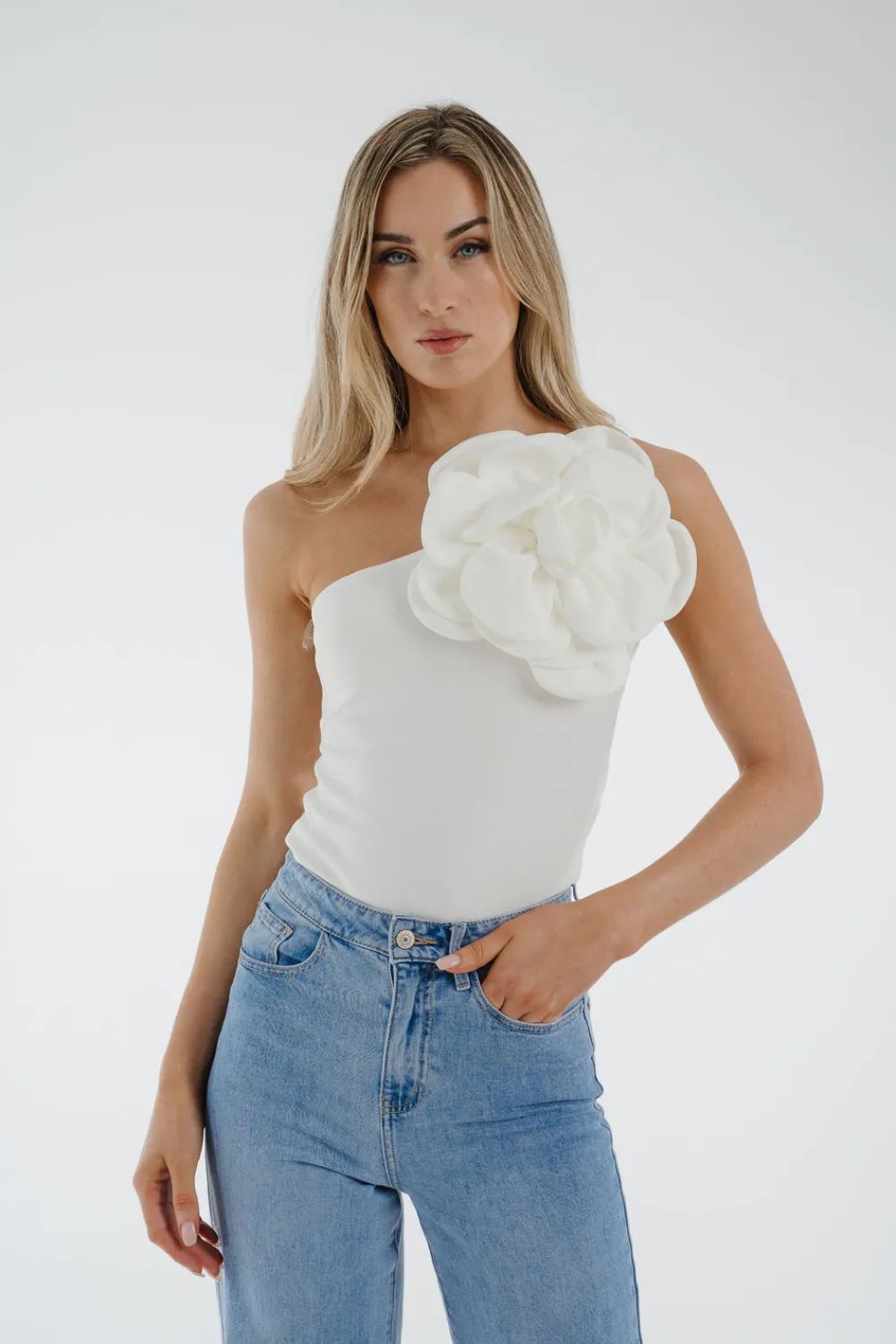 The Walk in Wardrobe Tops>Holly Floral One Shoulder Bodysuit In Black