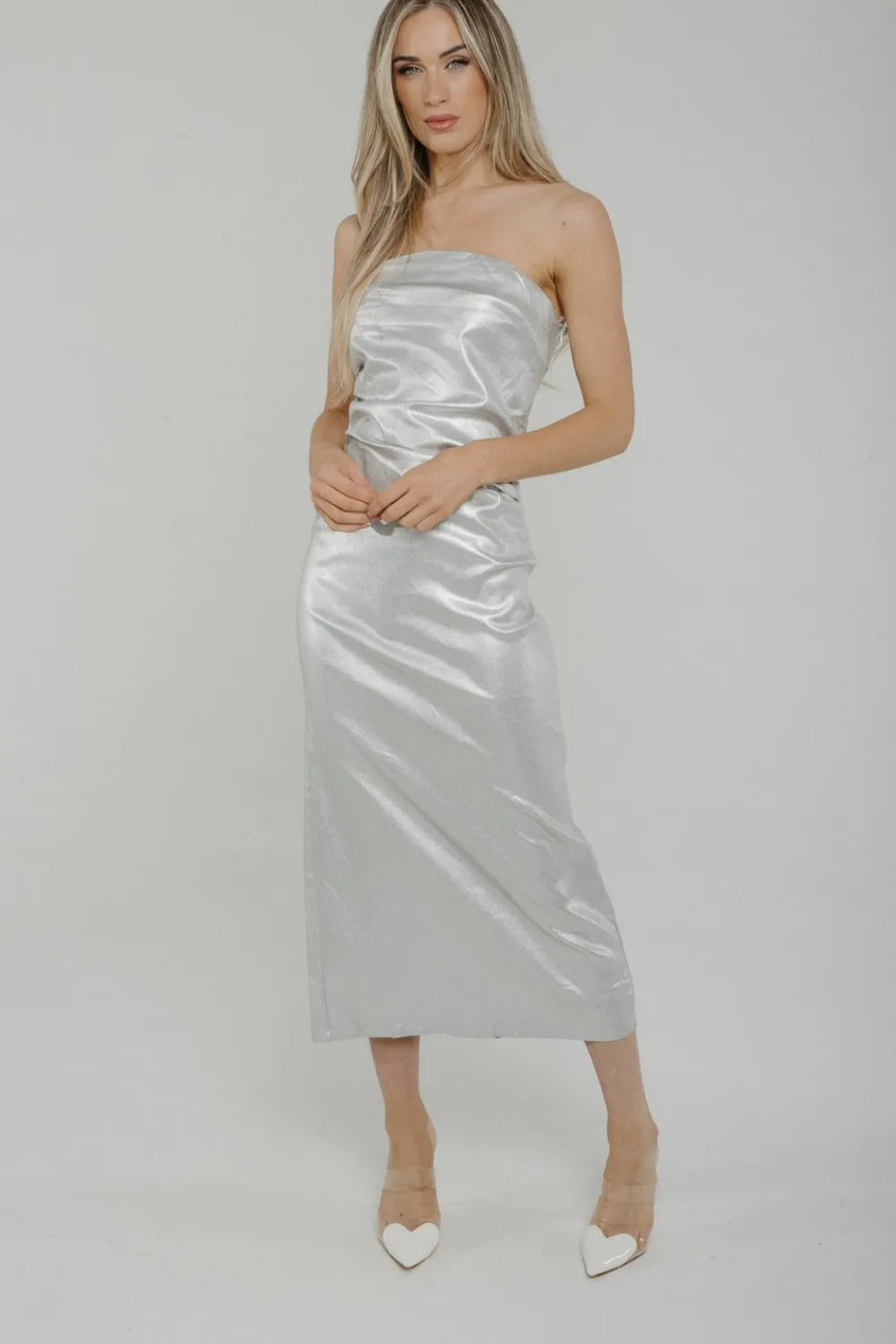The Walk in Wardrobe Midi Dresses>Holly Metallic Bandeau Dress In Silver