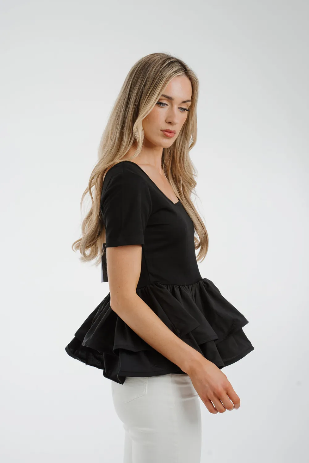 The Walk in Wardrobe Tops|T-Shirts><noscript><img width=