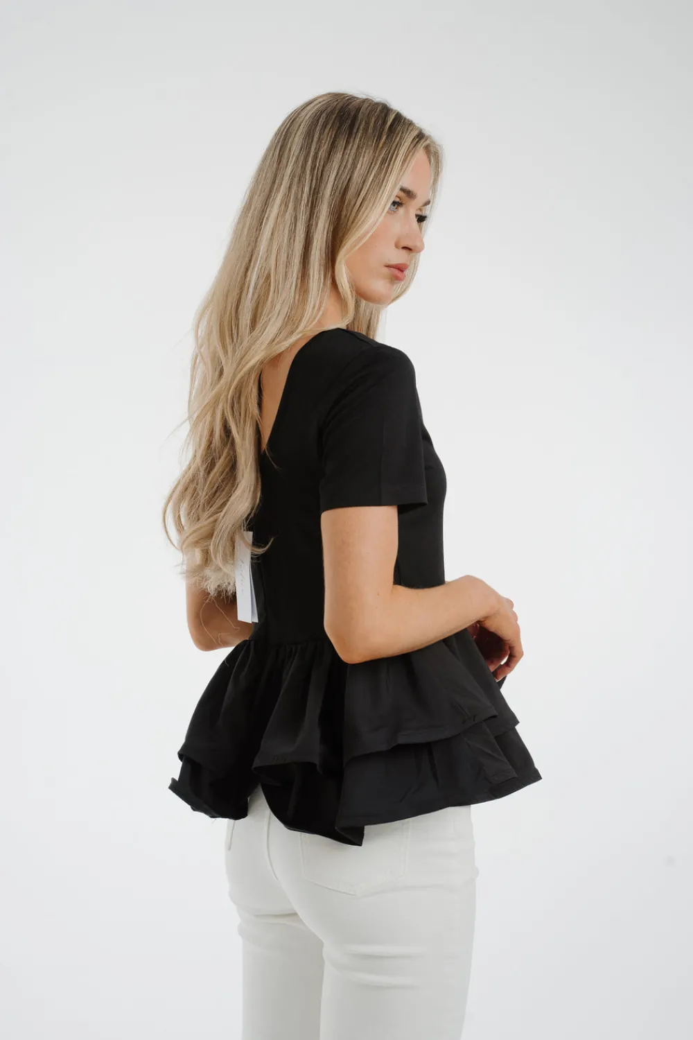 The Walk in Wardrobe Tops|T-Shirts><noscript><img width=