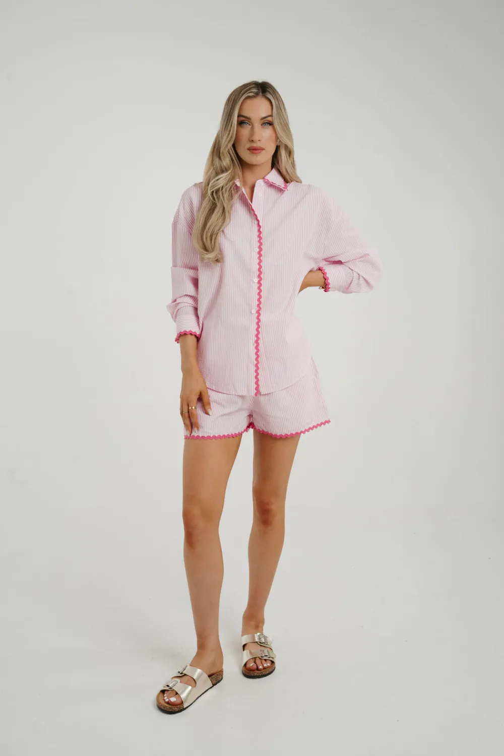 The Walk in Wardrobe Shorts>Holly Scallop Trim Shorts In Pink Stripe