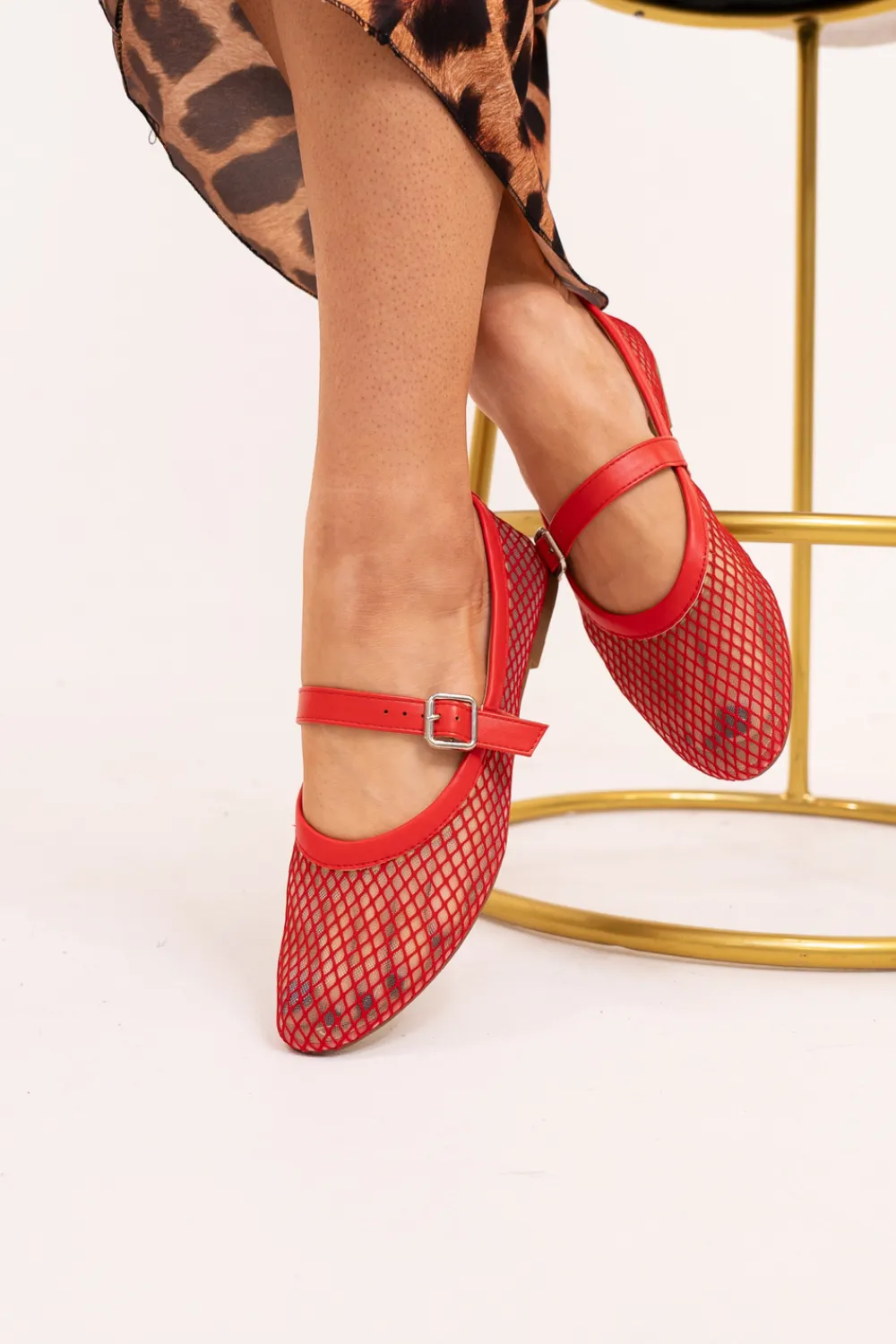 The Walk in Wardrobe Flats>Izzy Mesh Buckle Flats In Red