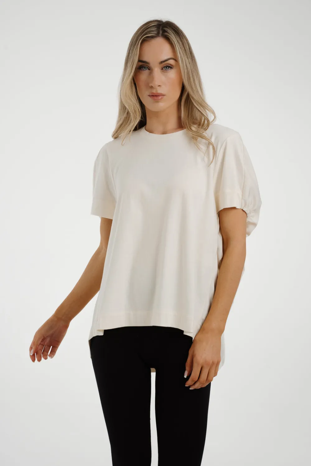 The Walk in Wardrobe Tops>Jasmine Dip Hem Contrast Top In Cream