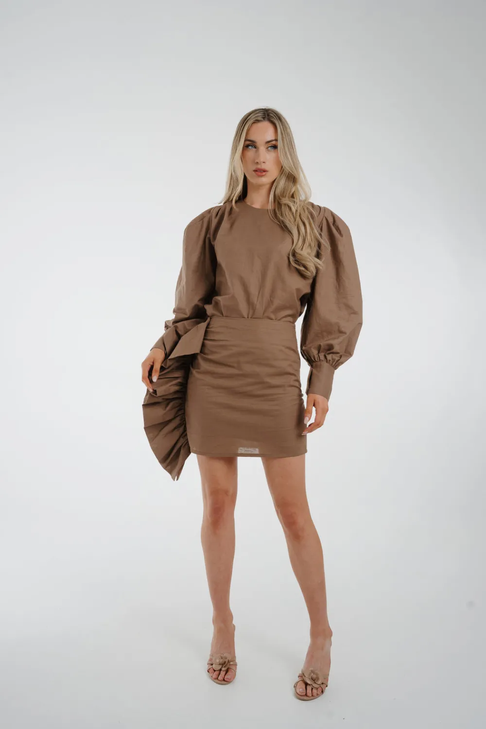 The Walk in Wardrobe Skirts & Skorts>Jasmine Side Ruffle Linen Skirt In Mocha