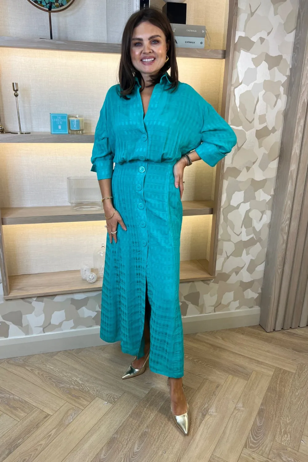 The Walk in Wardrobe Midi Dresses>Kayla Button Front Dress In Turquoise