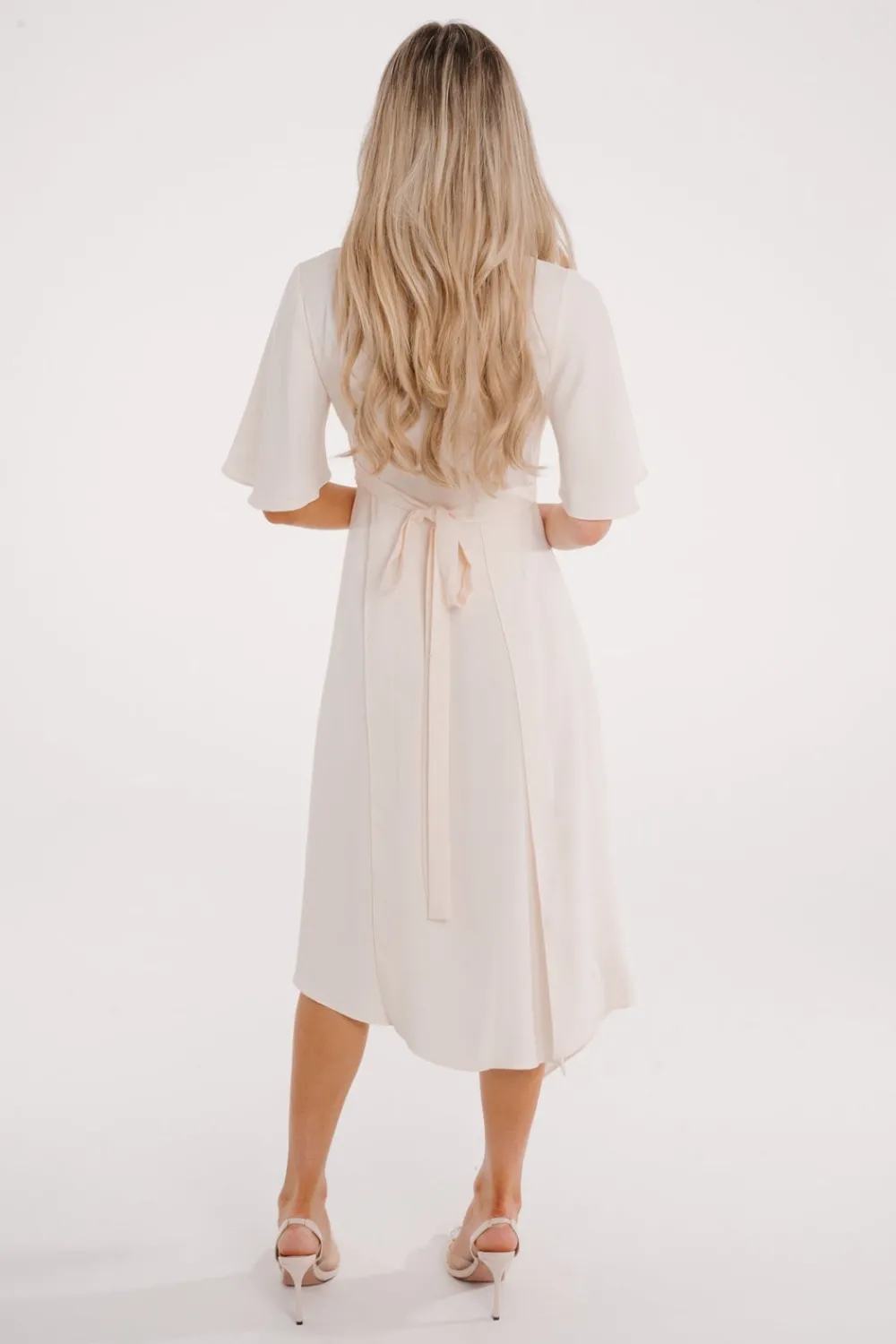 The Walk in Wardrobe Midi Dresses><noscript><img width=