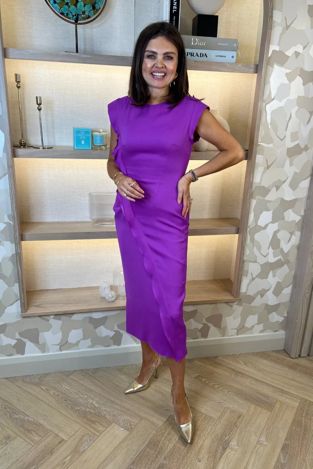 The Walk in Wardrobe Midi Dresses>Kayla Ruffle Front Dress In Purple