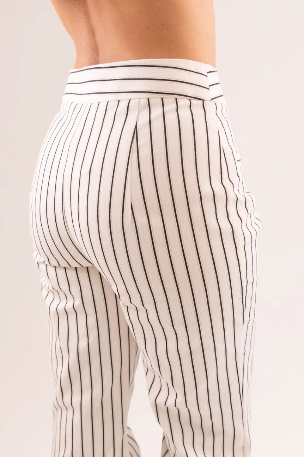 The Walk in Wardrobe Trousers>Kayla Wide Leg Pinstripe Trousers In Cream