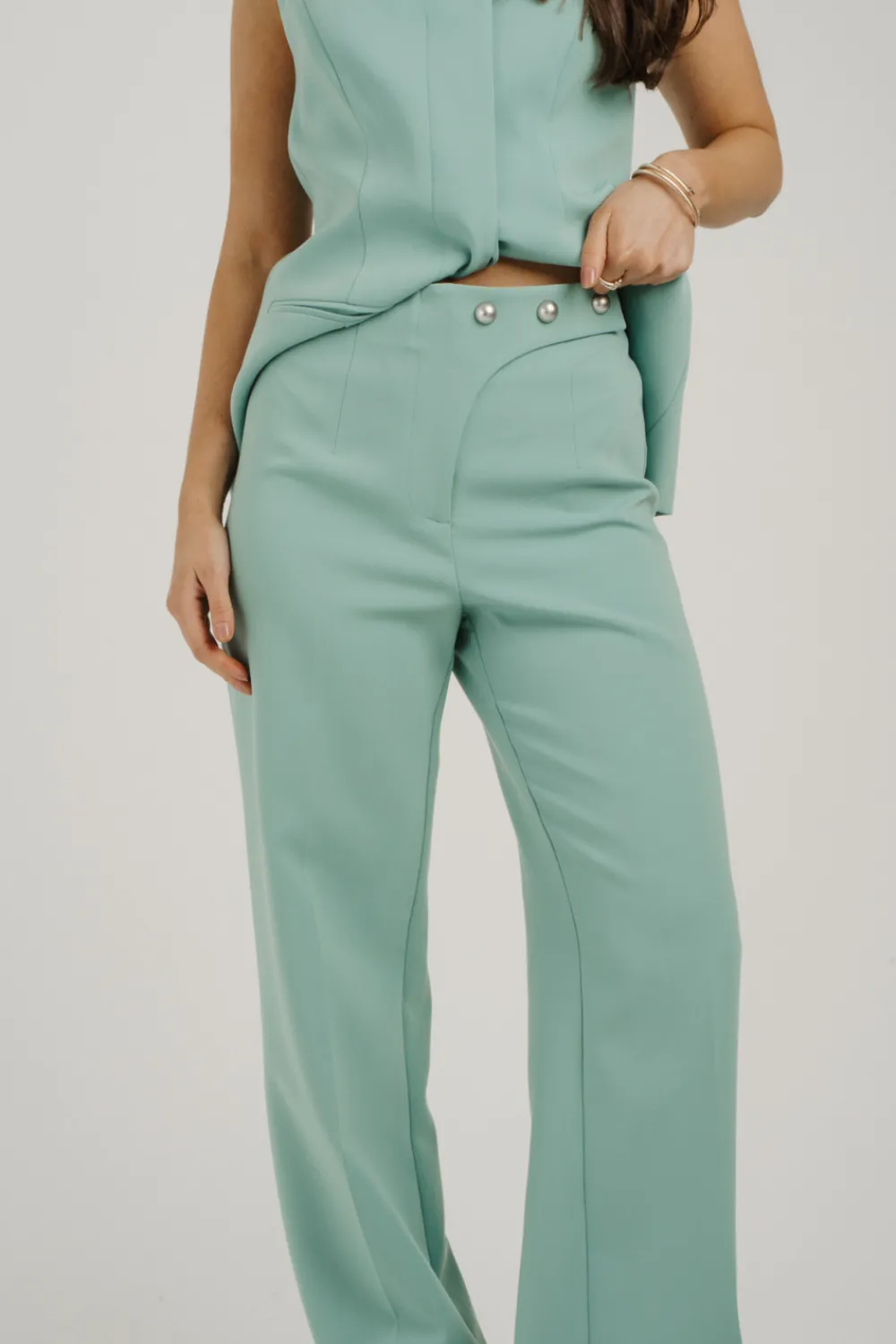 The Walk in Wardrobe Trousers>Kayla Wide Leg Trousers In Sage