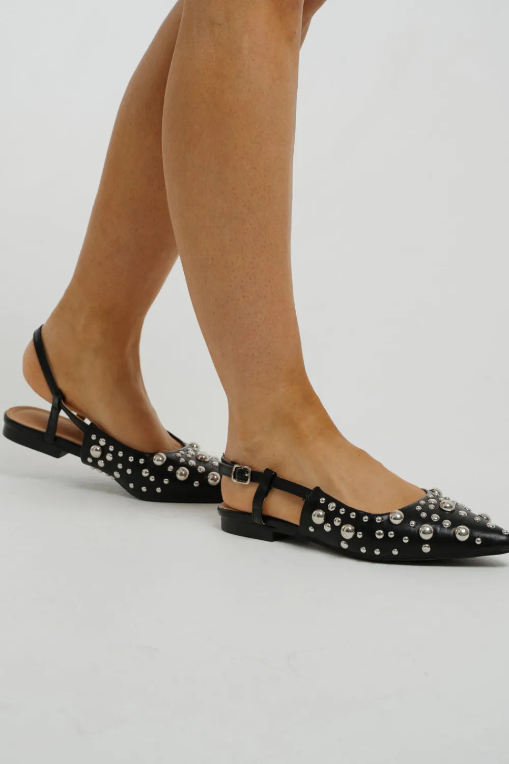 The Walk in Wardrobe Flats><noscript><img width=