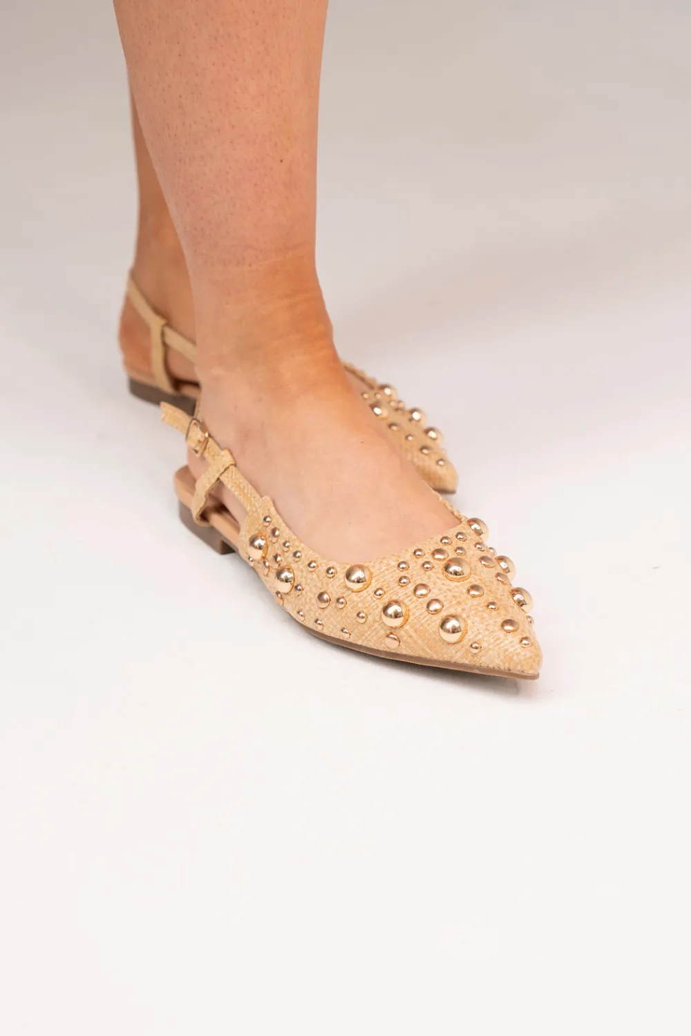 The Walk in Wardrobe Flats>Kelly Embellished Woven Flats In Camel