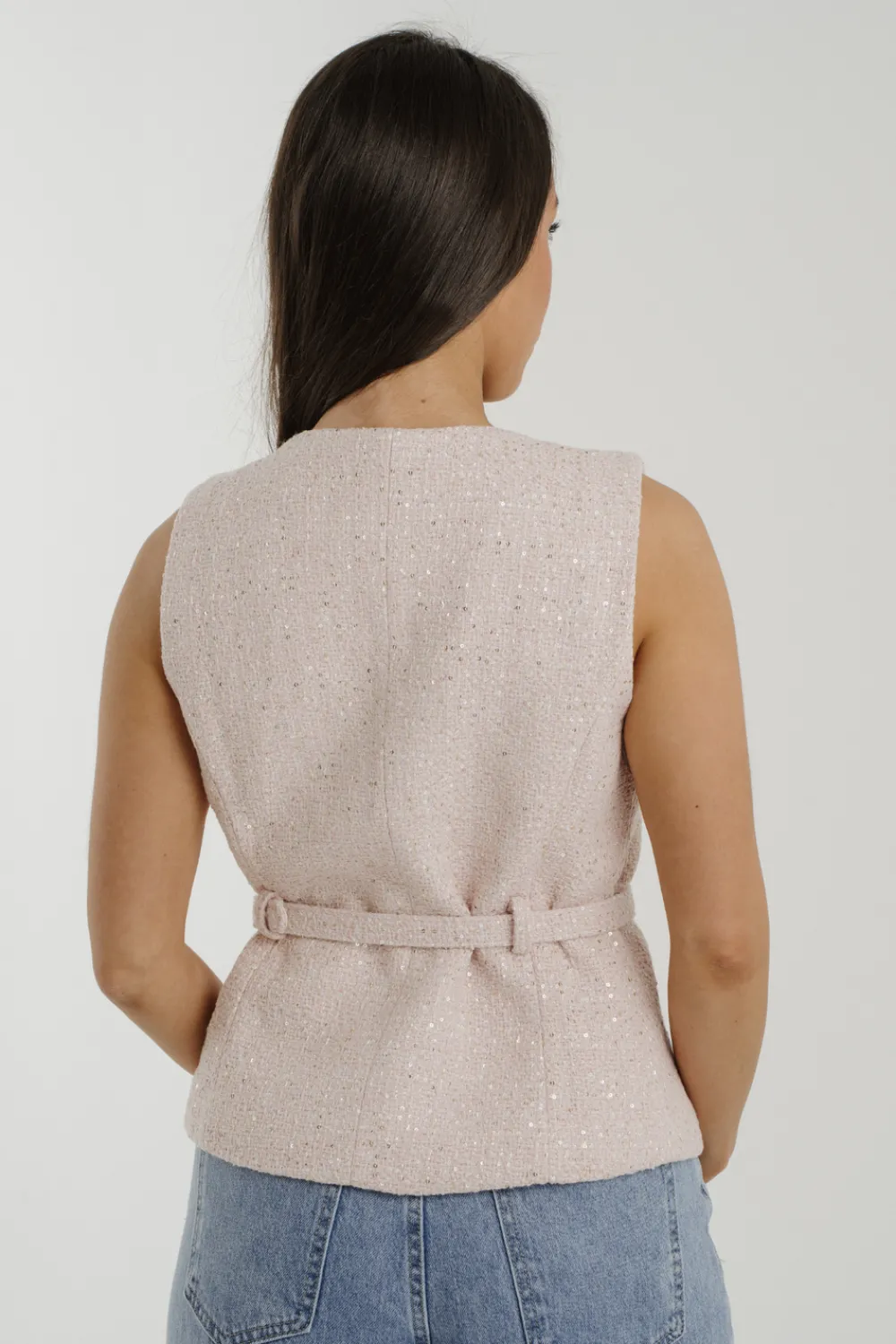 The Walk in Wardrobe Tops><noscript><img width=