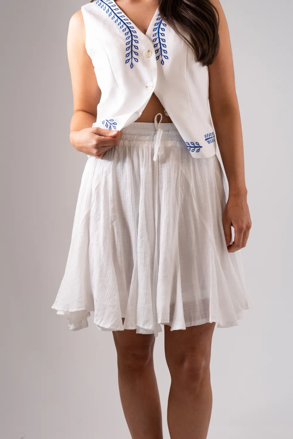 The Walk in Wardrobe Skirts & Skorts>Kendra Drawstring Waist Skirt In White