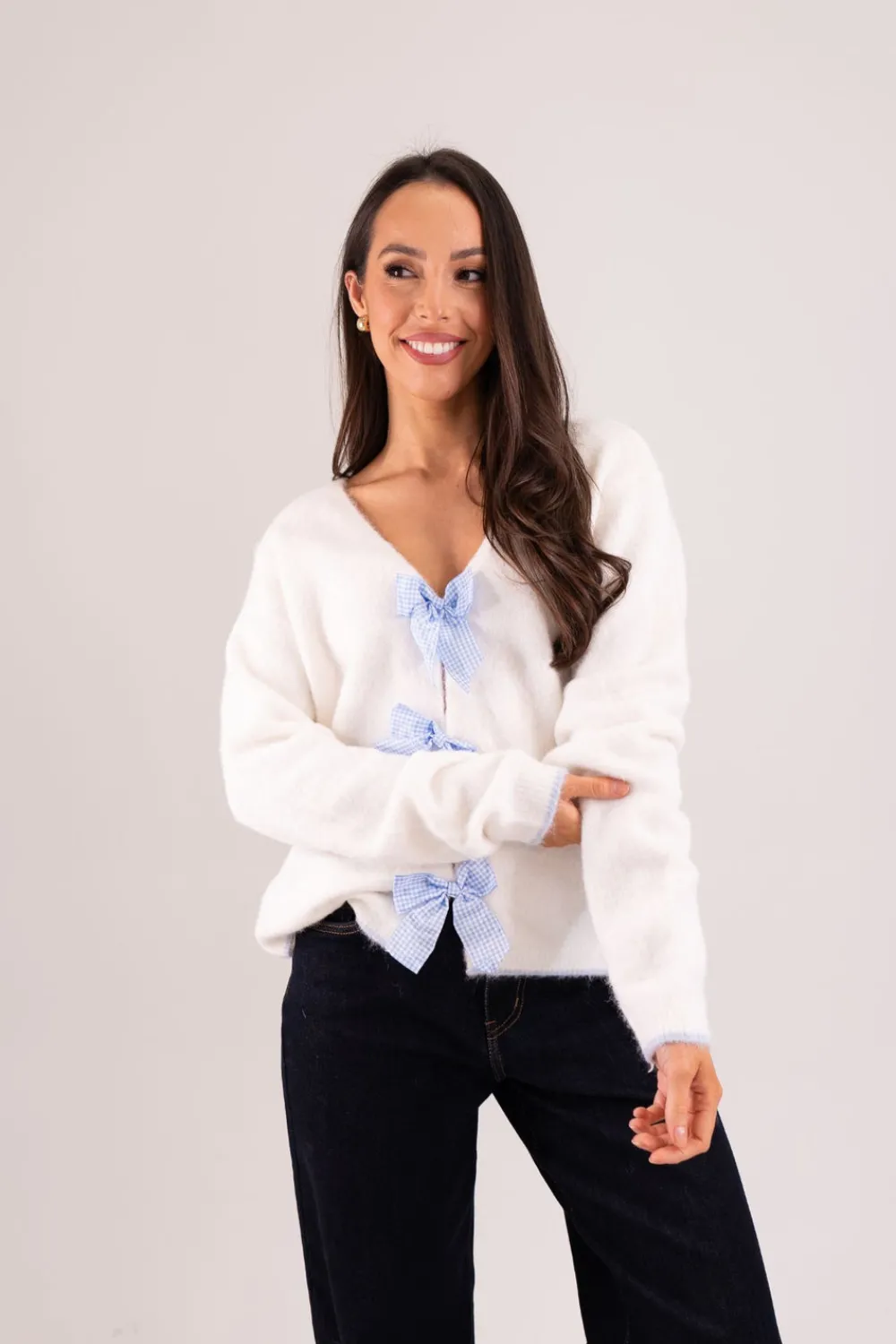 The Walk in Wardrobe Knitwear|Jumpers & Cardigans>Kendra V-Neck Bow Front Cardigan In Cream